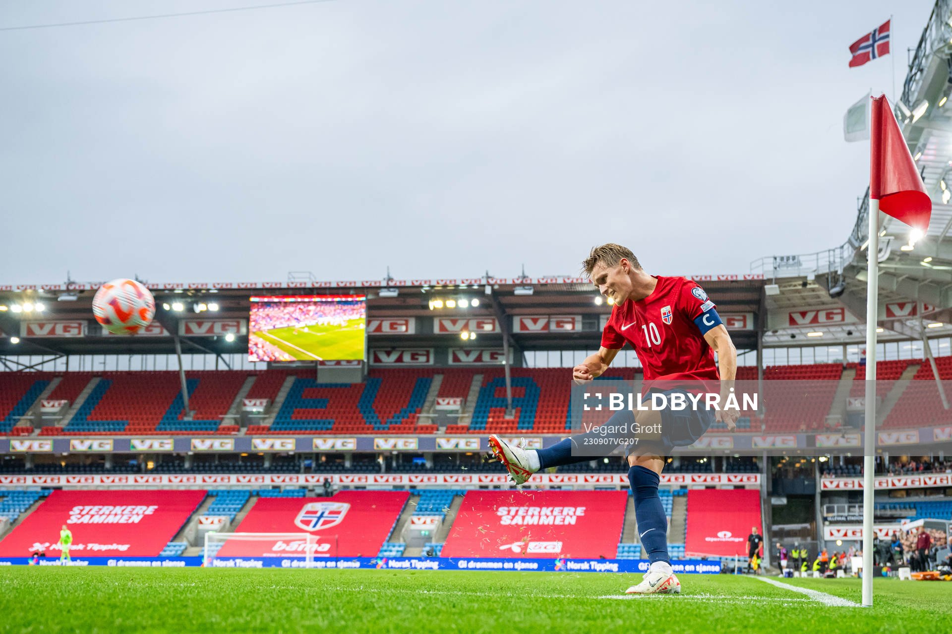 Martin Ødegaard of Norway takes a corner kick