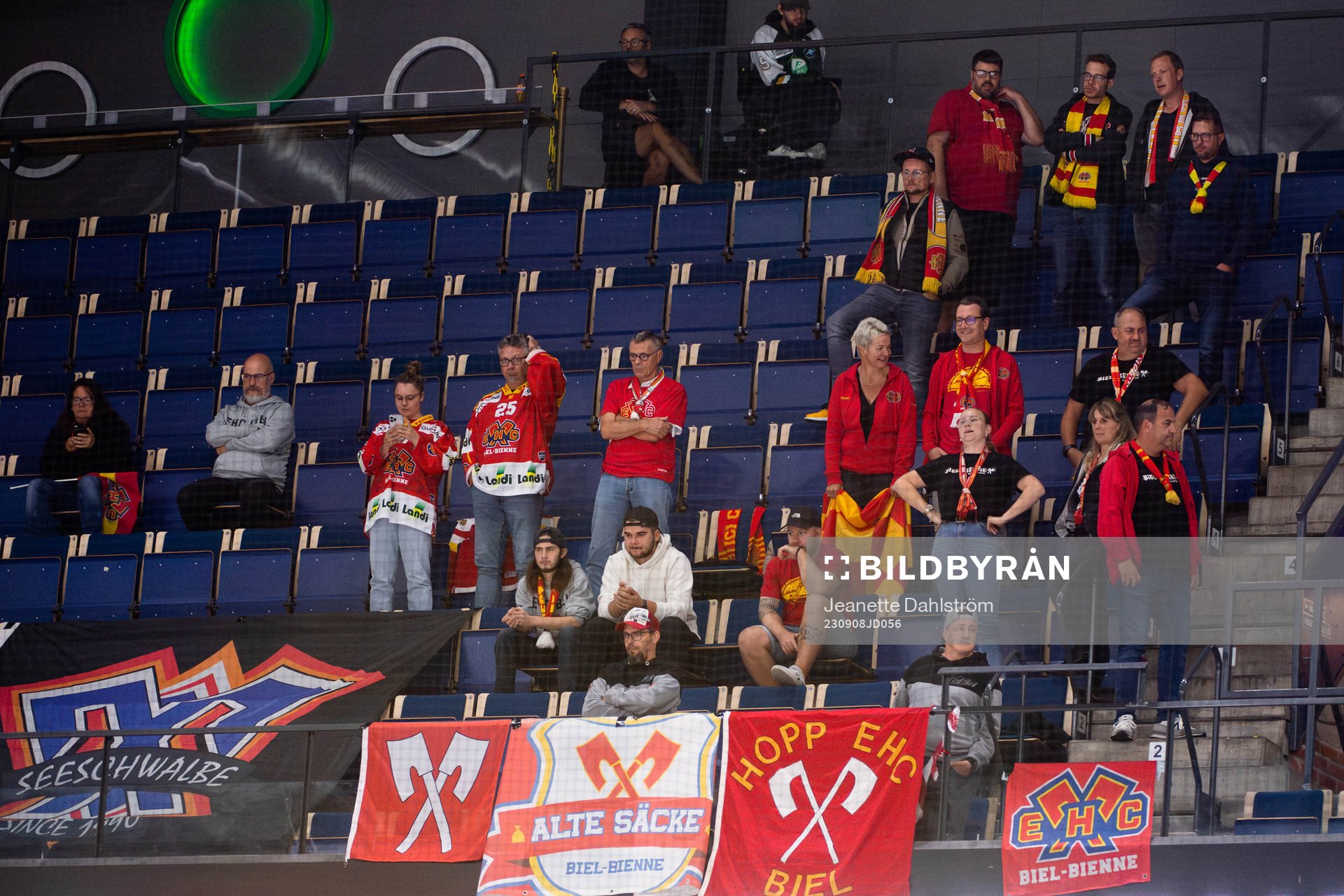 Supporters of of EHC Biel-Bienne