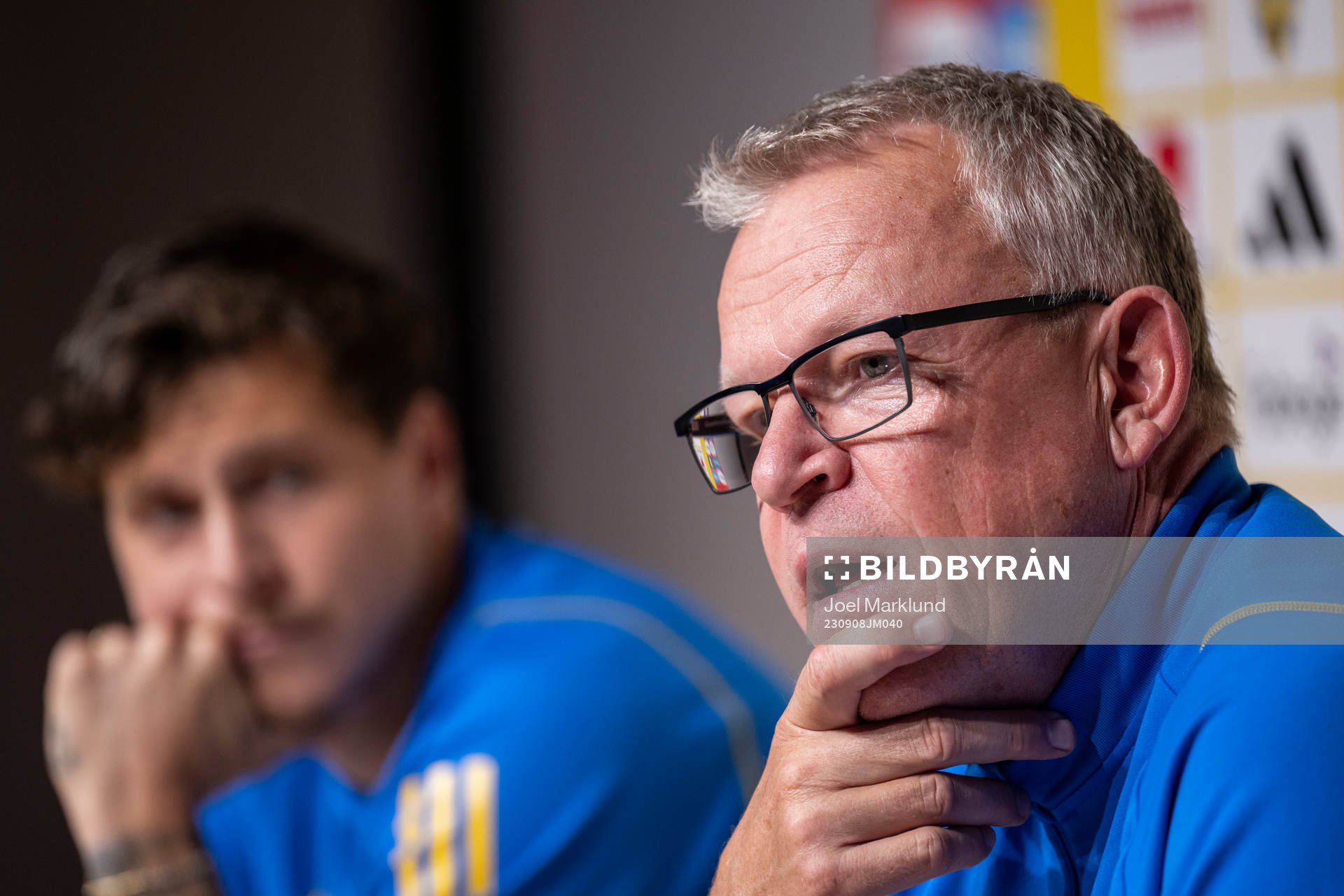 Victor Nilsson Lindelöf and head coach Janne Andersson of