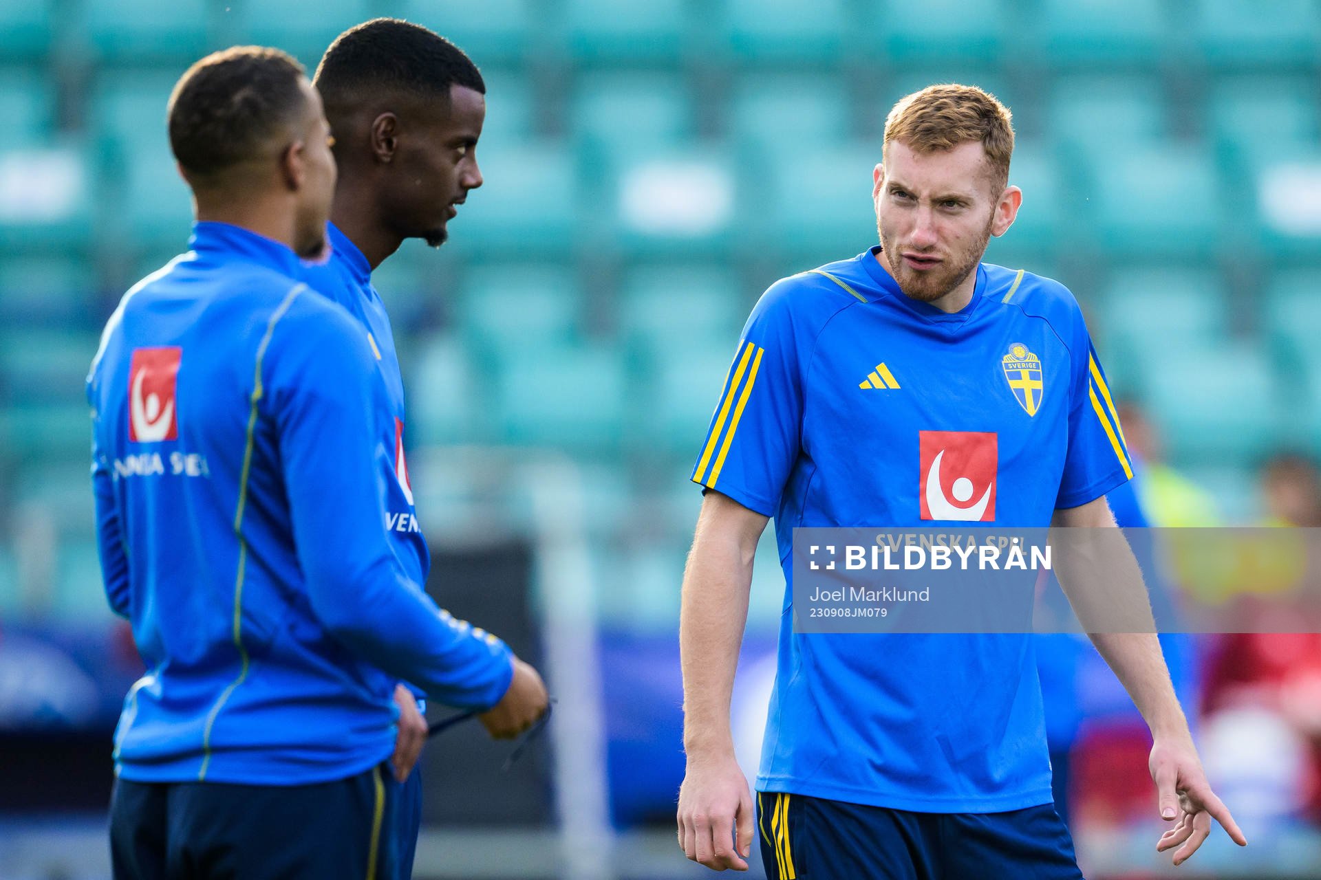 Alexander Isak and Dejan Kulusevski of the Swedish national