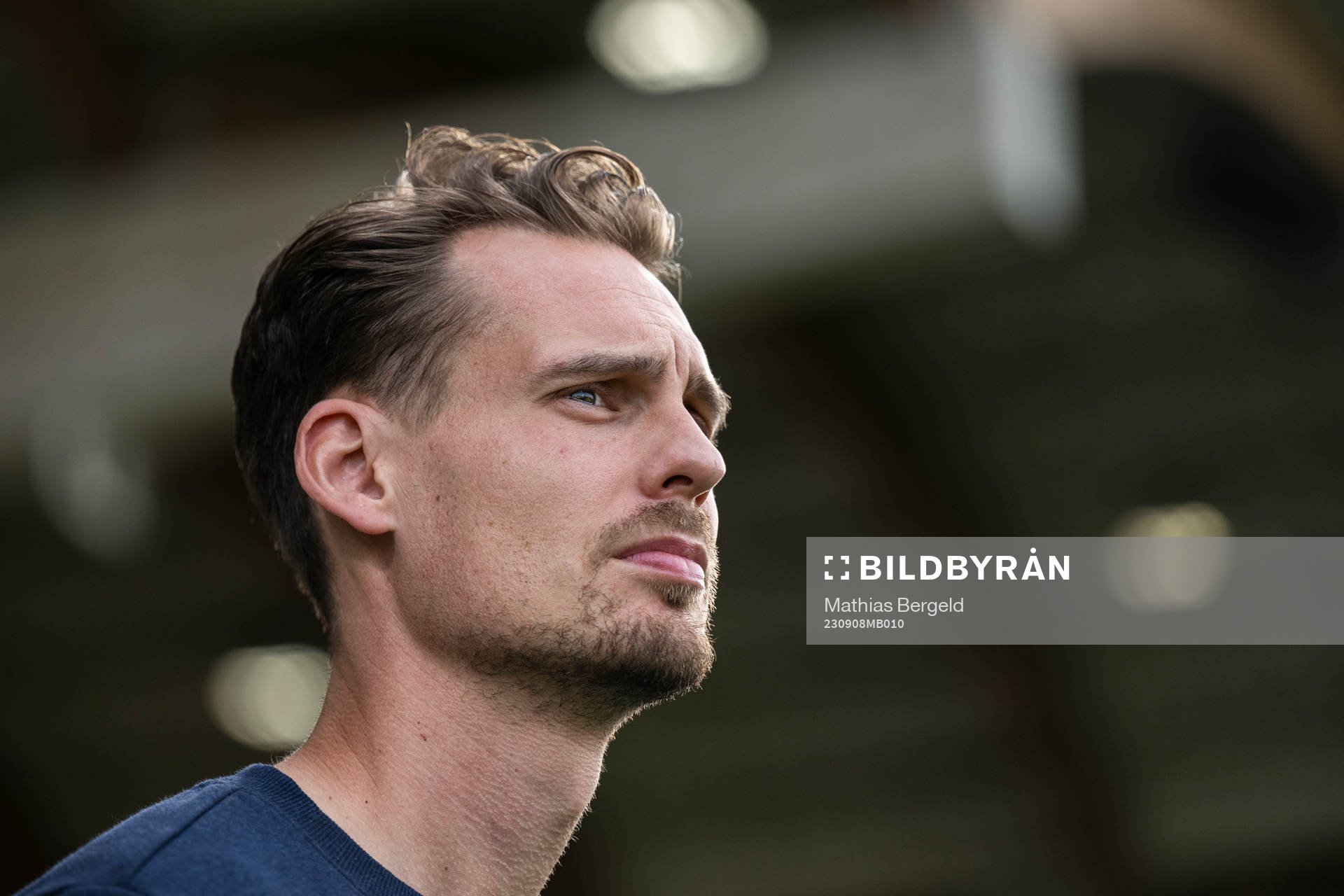 Head coach Daniel Bäckström of Sweden