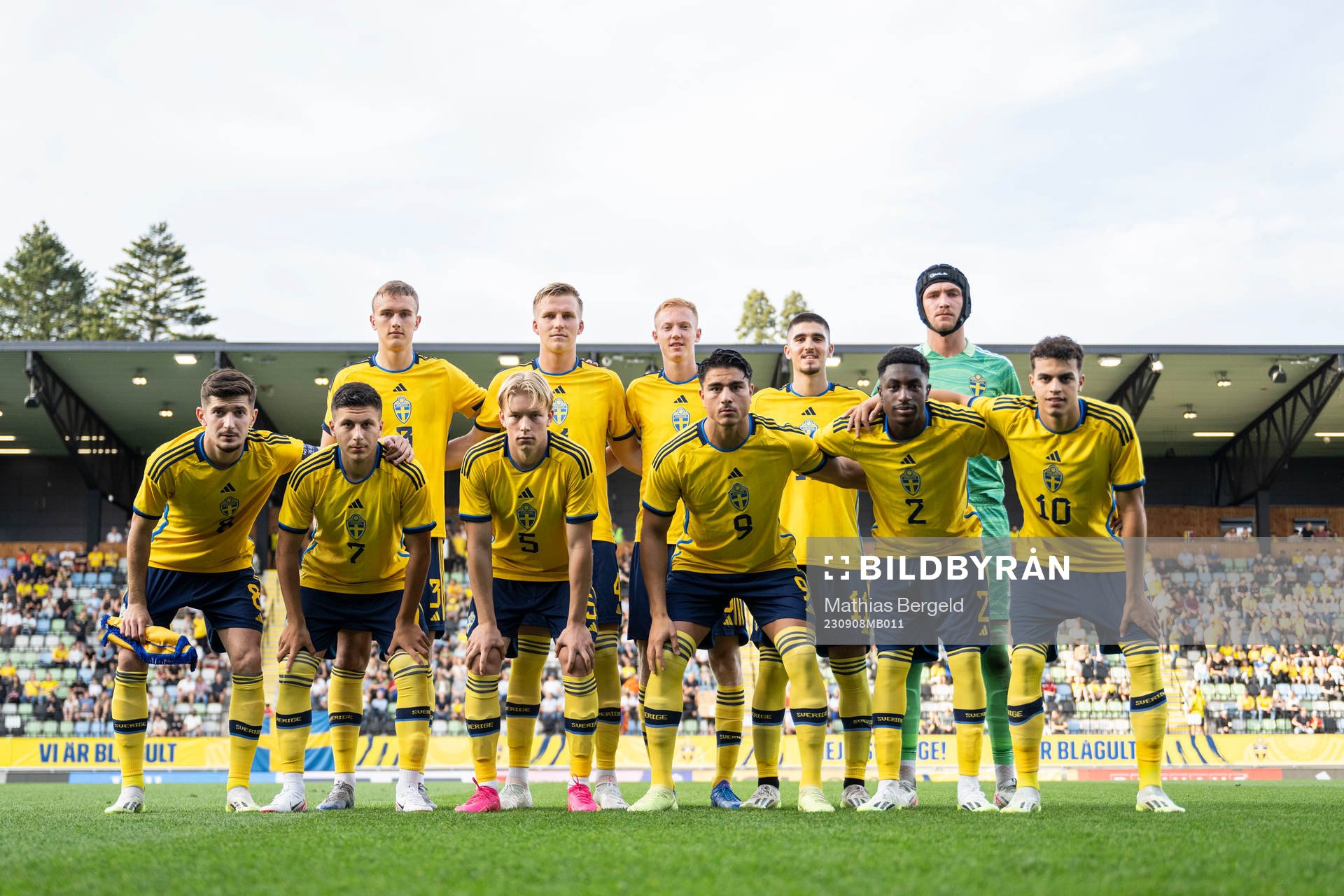 Players of Sweden pose for a team photo