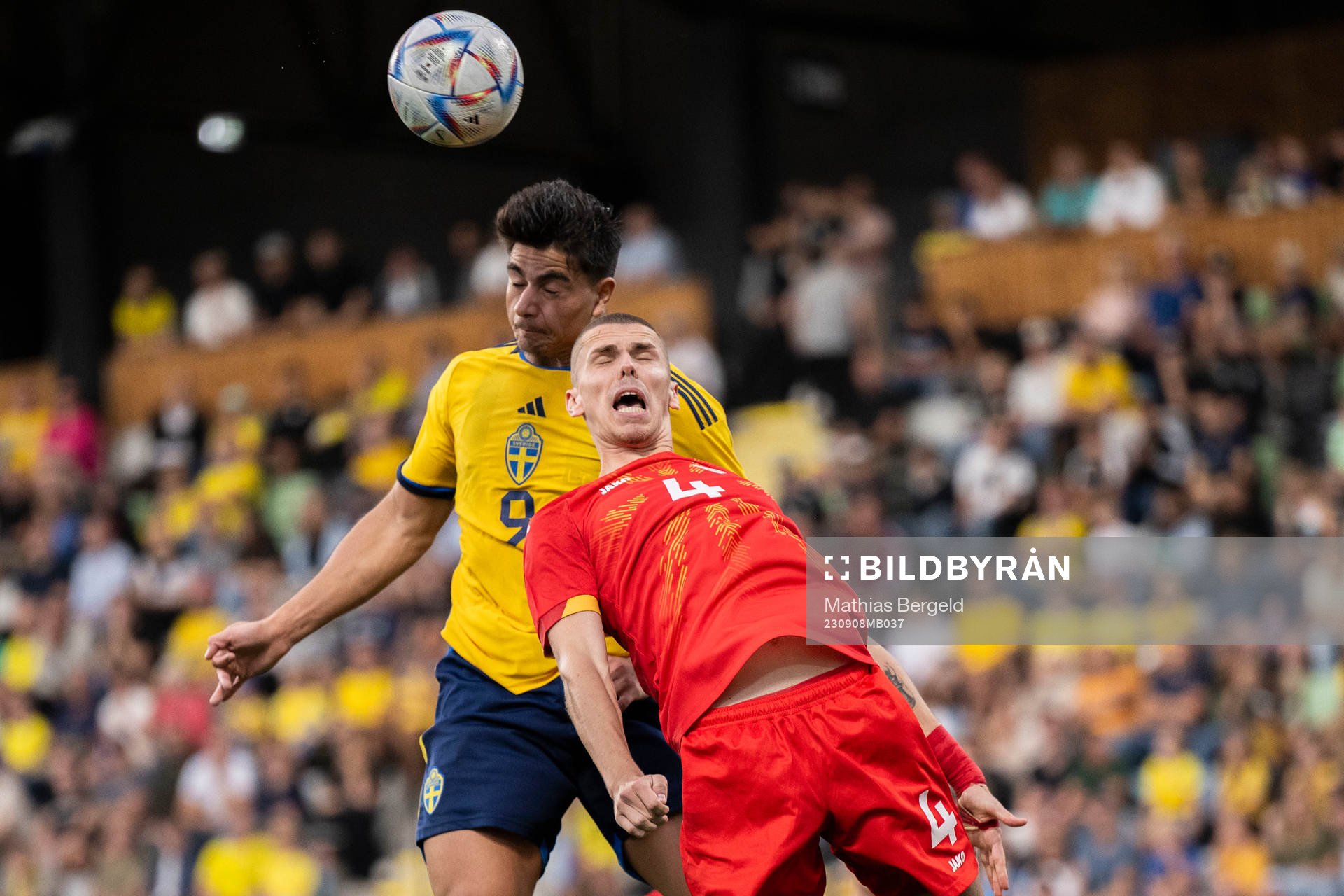 Jusef Erabi of Sweden and Andrej Stojcevski of North