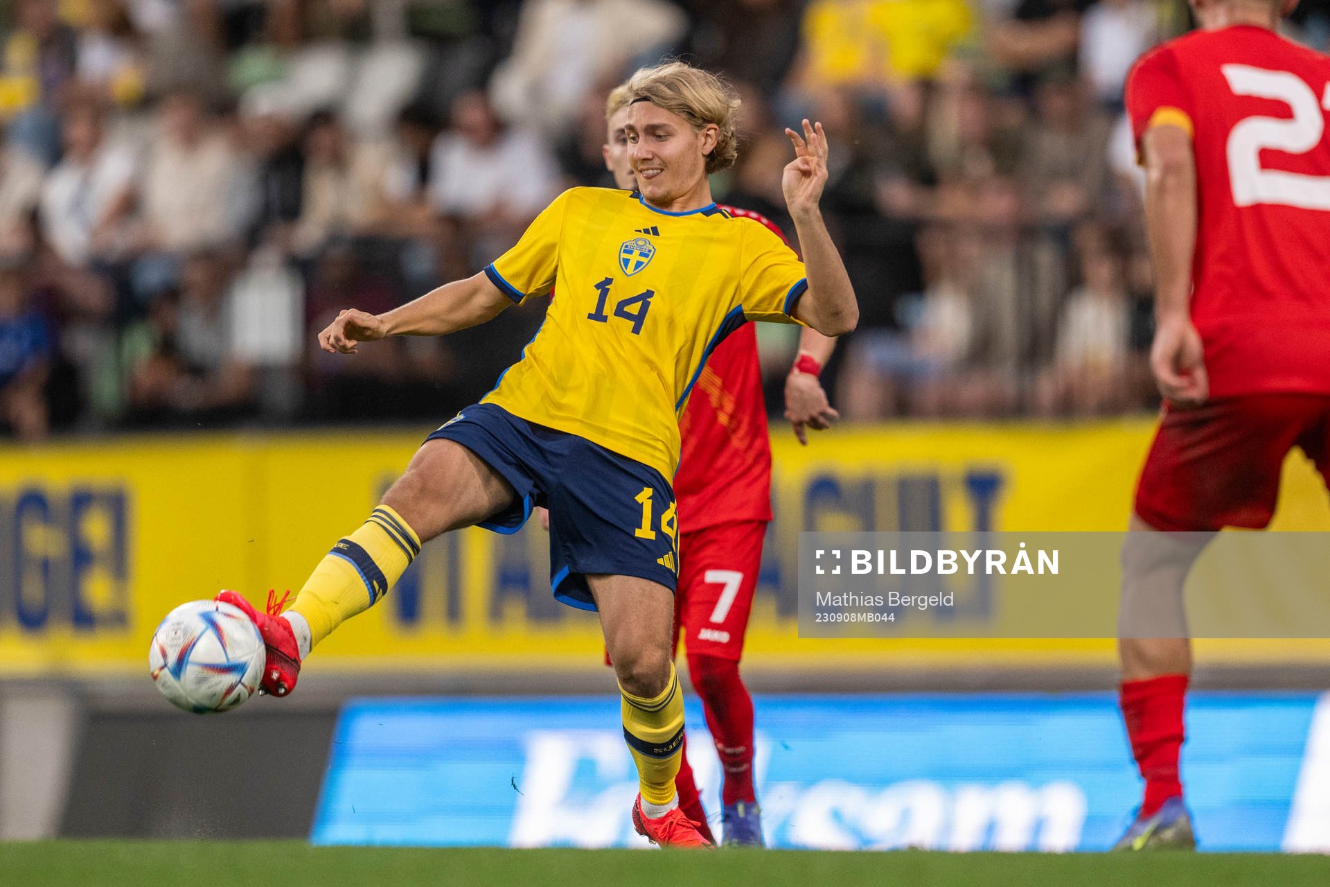 Sebastian Nanasi of Sweden