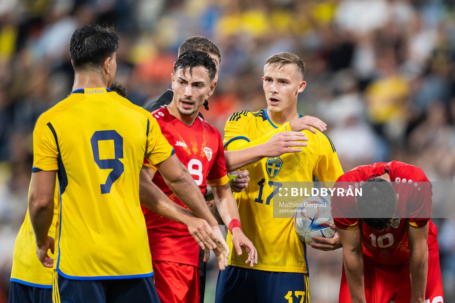 Jacob Ondrejka of Sweden and Mario Ilievski of North