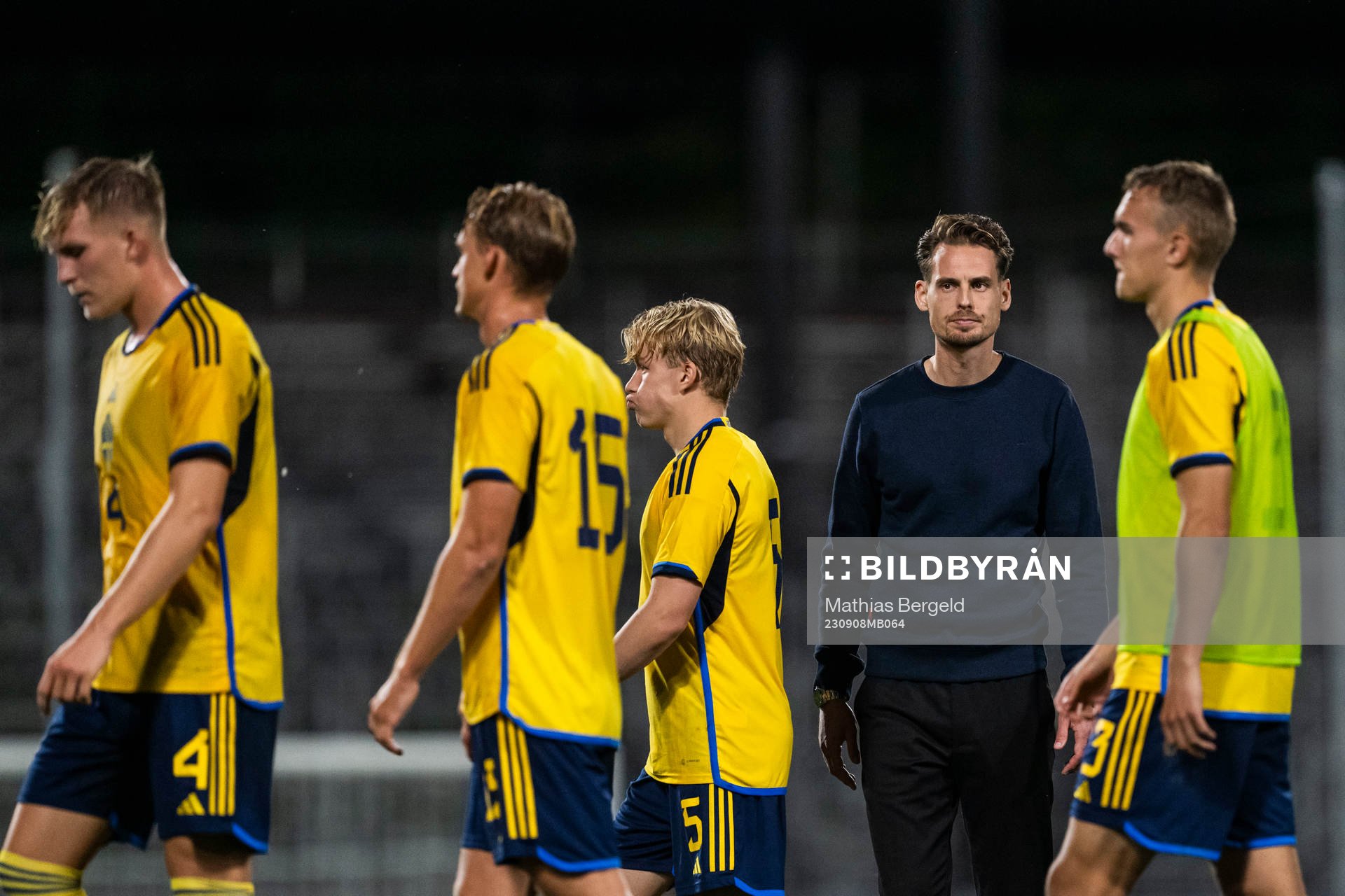 Head coach Daniel Bäckström of Sweden looks dejected