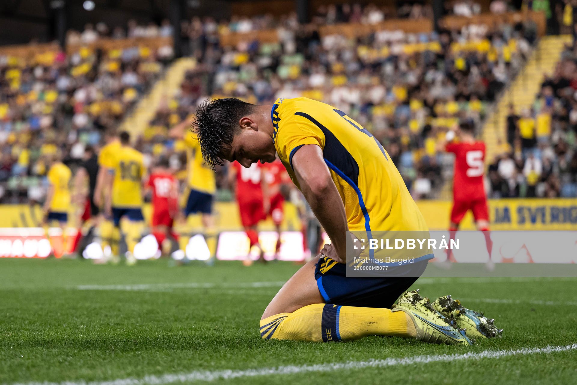Jusef Erabi of Sweden looks dejected