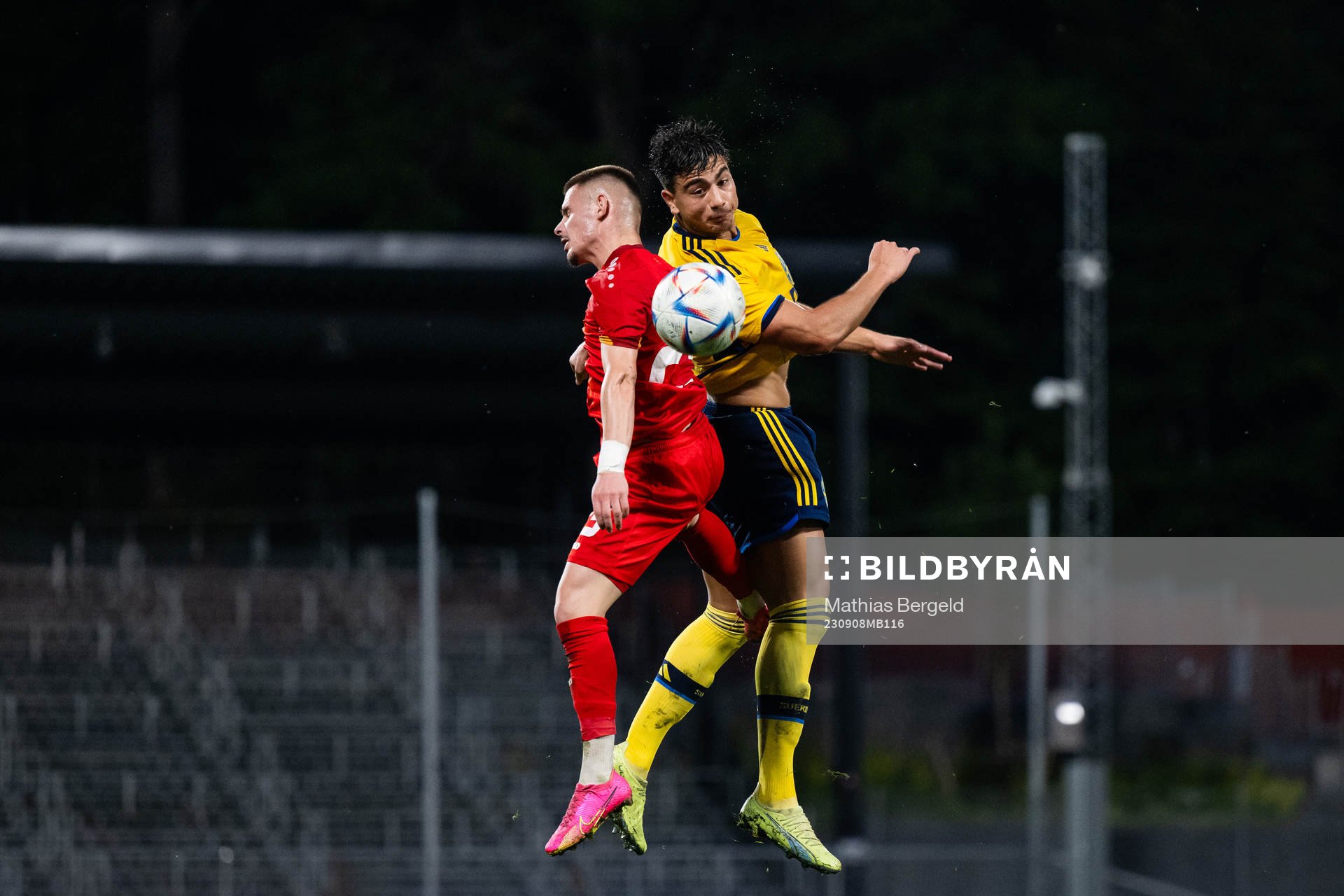 Behar Feta of North Macedonia and Jusef Erabi of Sweden