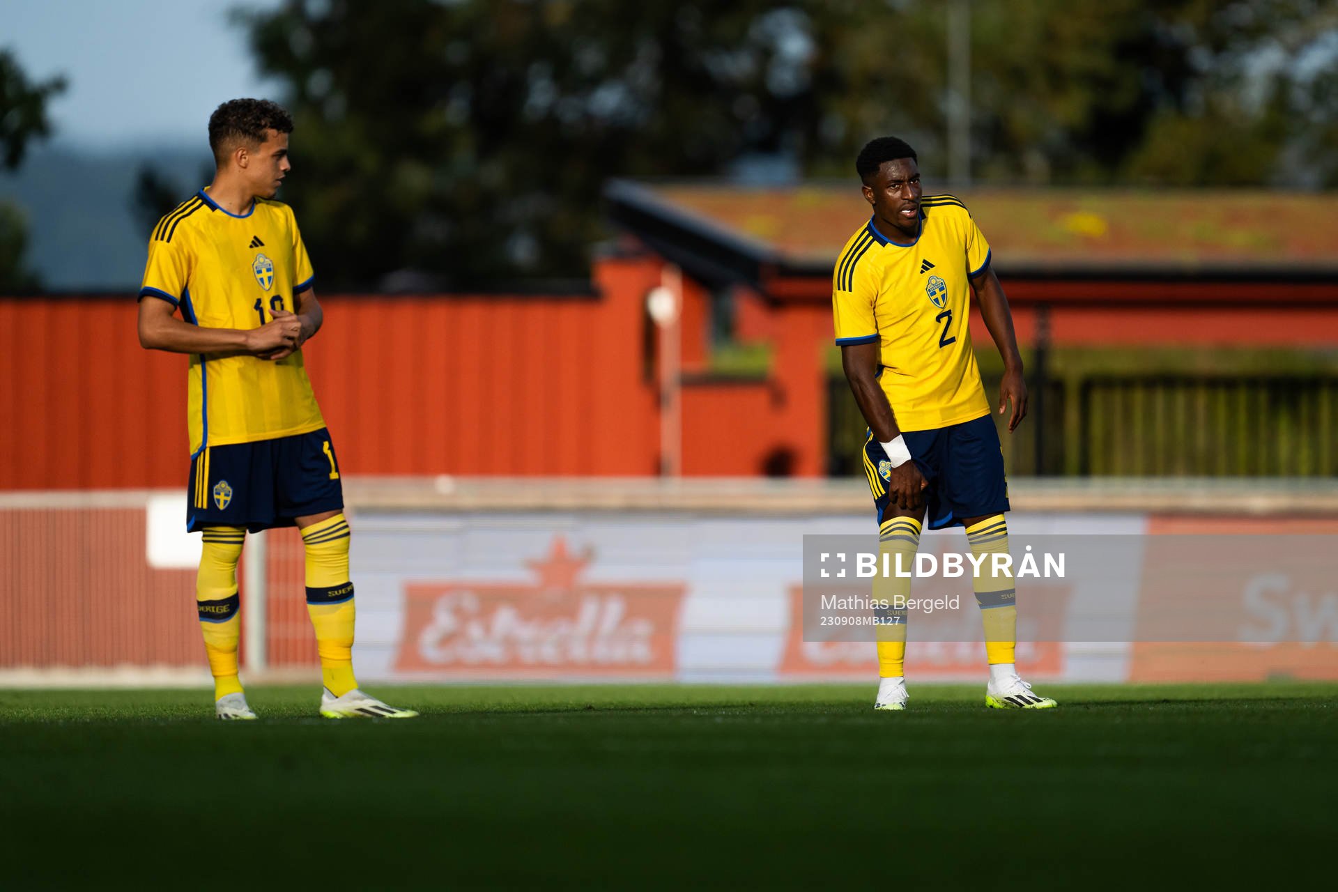 Yasin Ayari and Josafat Mendes of Sweden