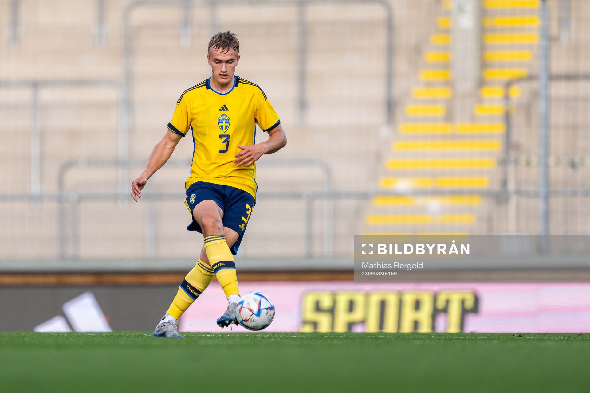 Jesper Tolinsson of Sweden
