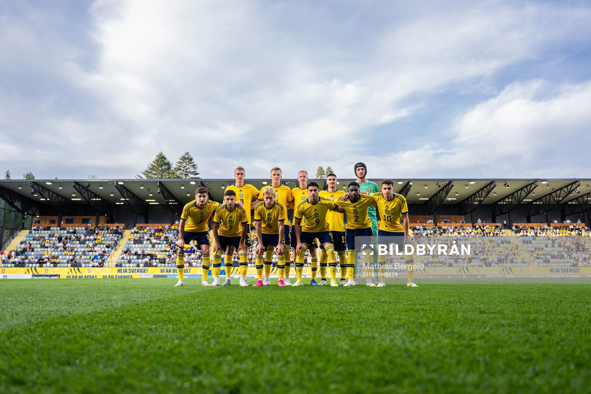 Players of Sweden pose for a team photo