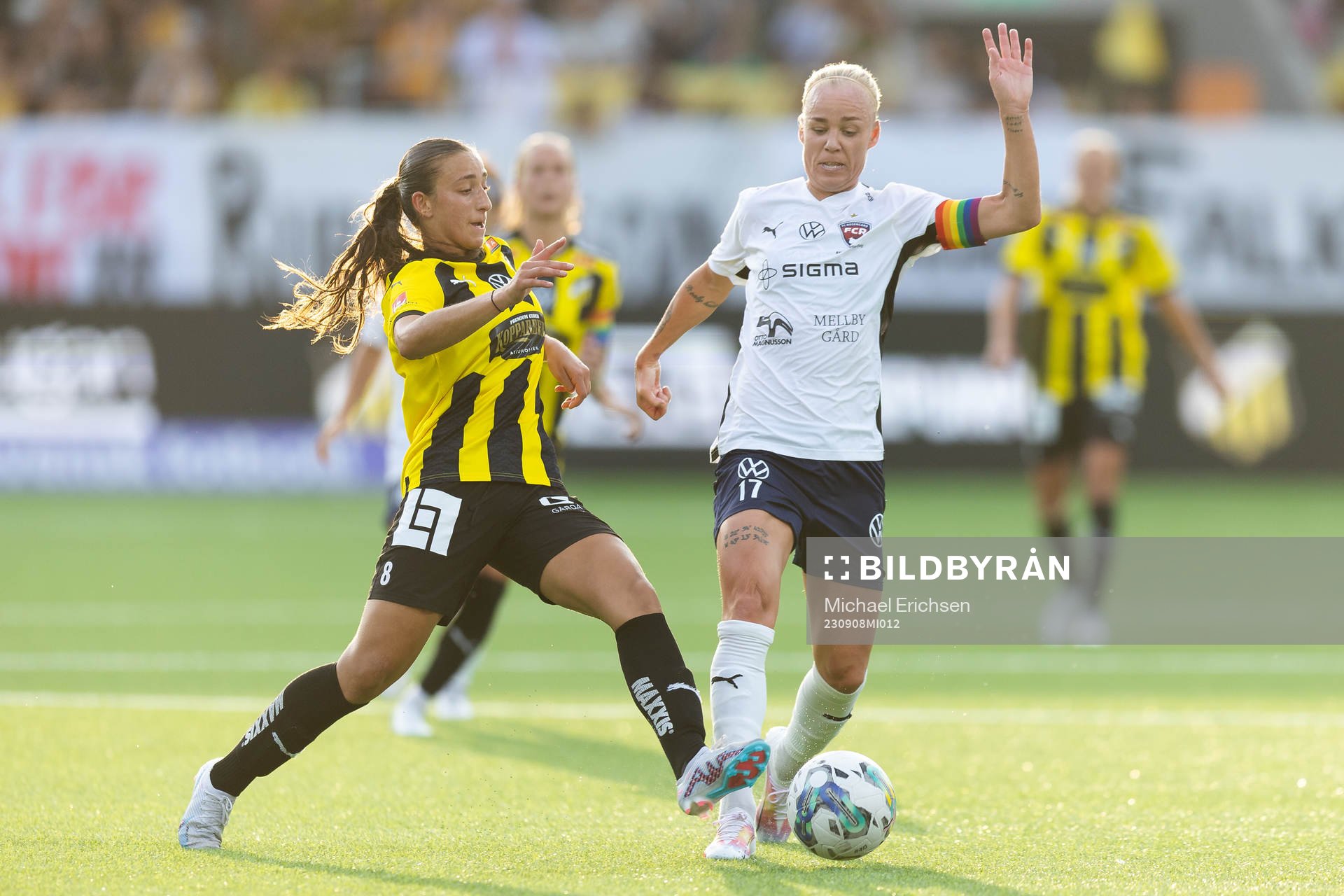 Häckens Rusul Rosa Kafaji och FC Rosengårds Caroline Seger