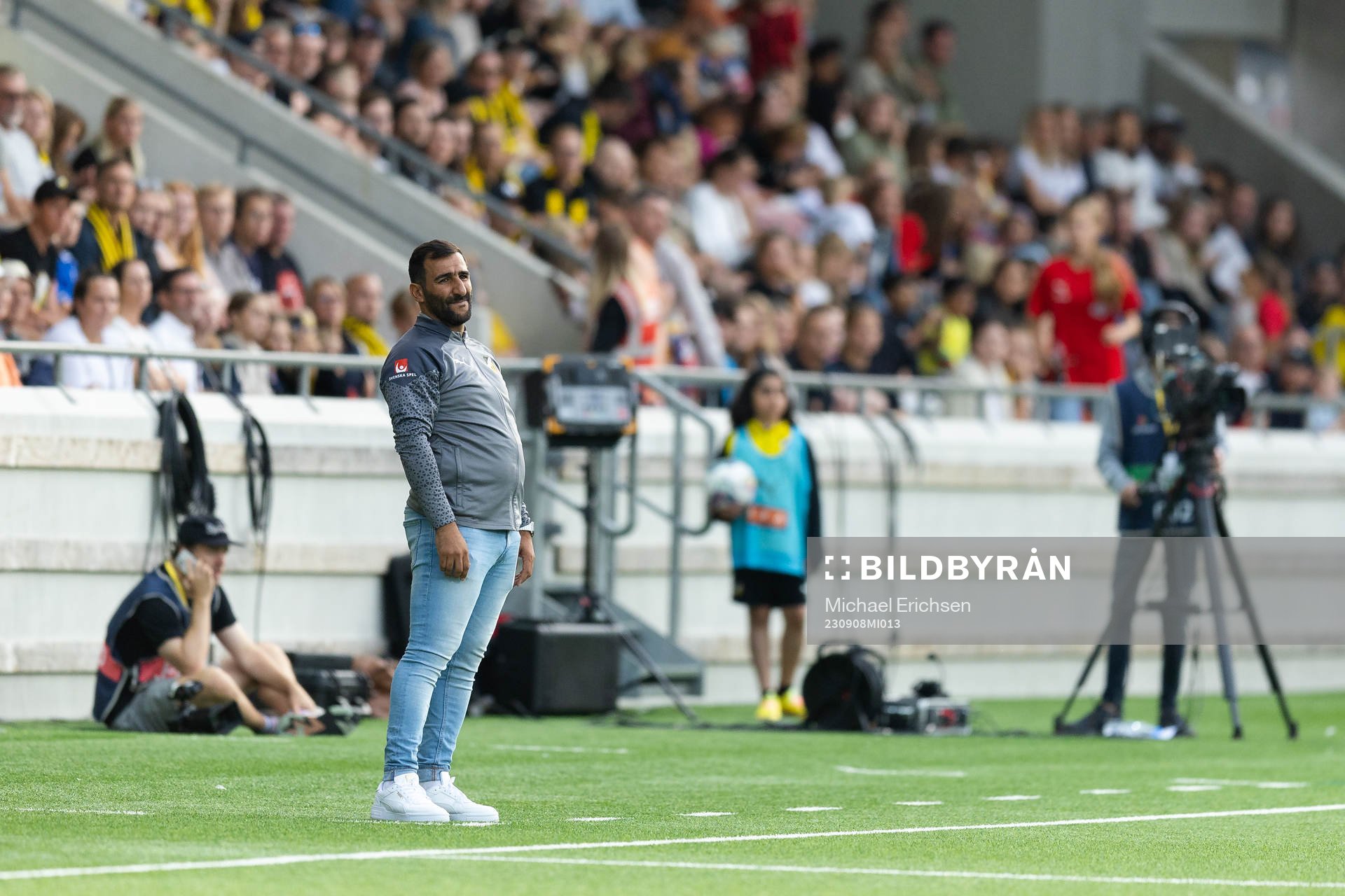 Häckens tränare Mak Lind