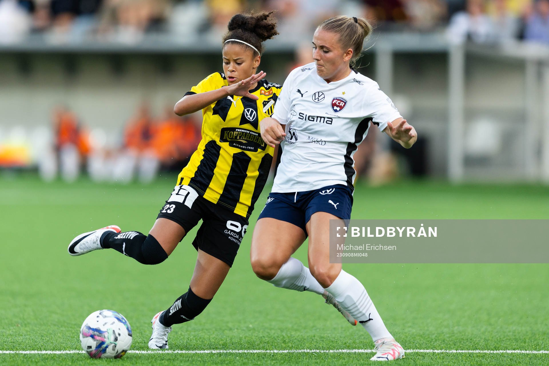Häckens Felicia Schröder och FC Rosengårds Gudrun