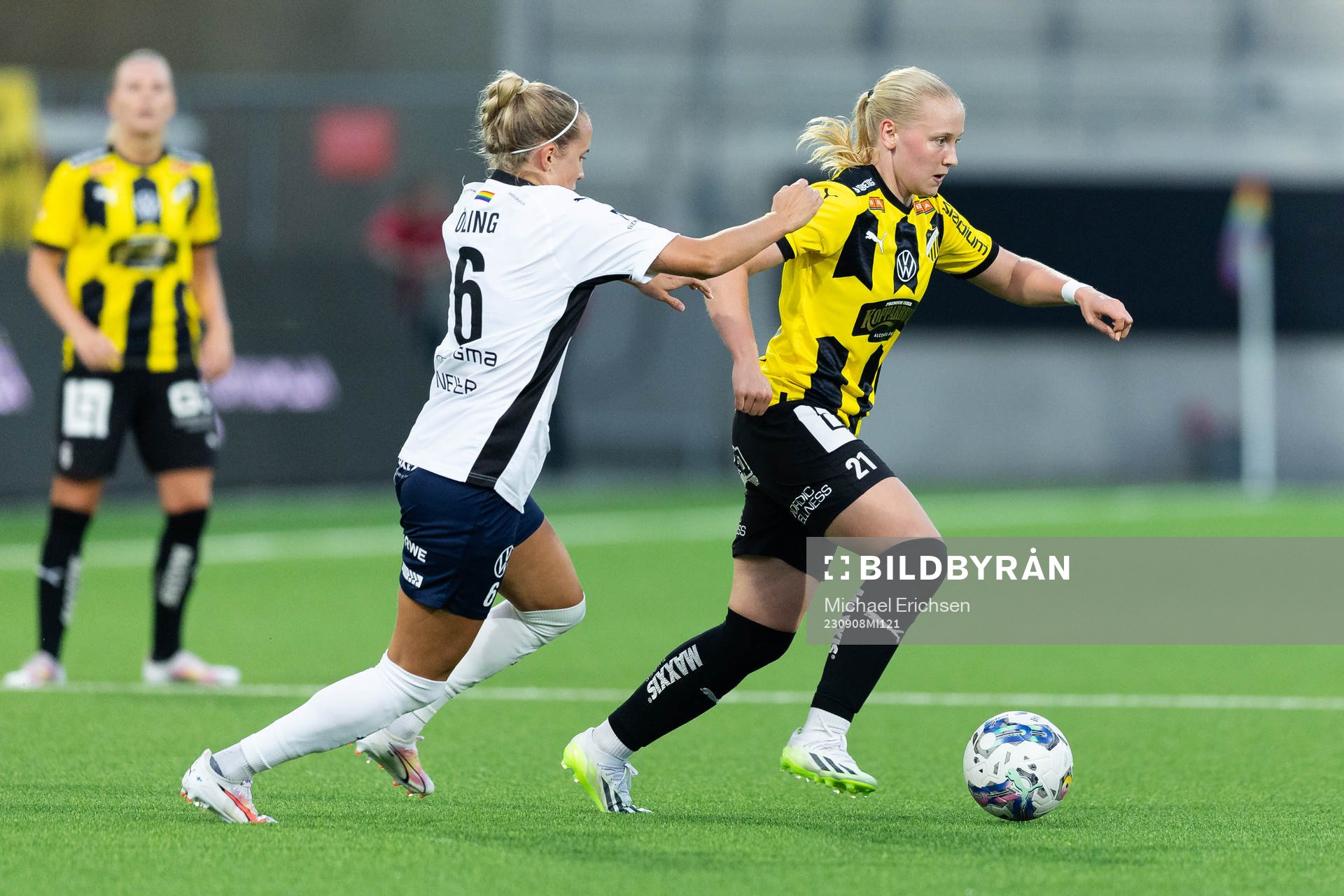 FC Rosengårds Ria Noora Minerva Öling och Häckens