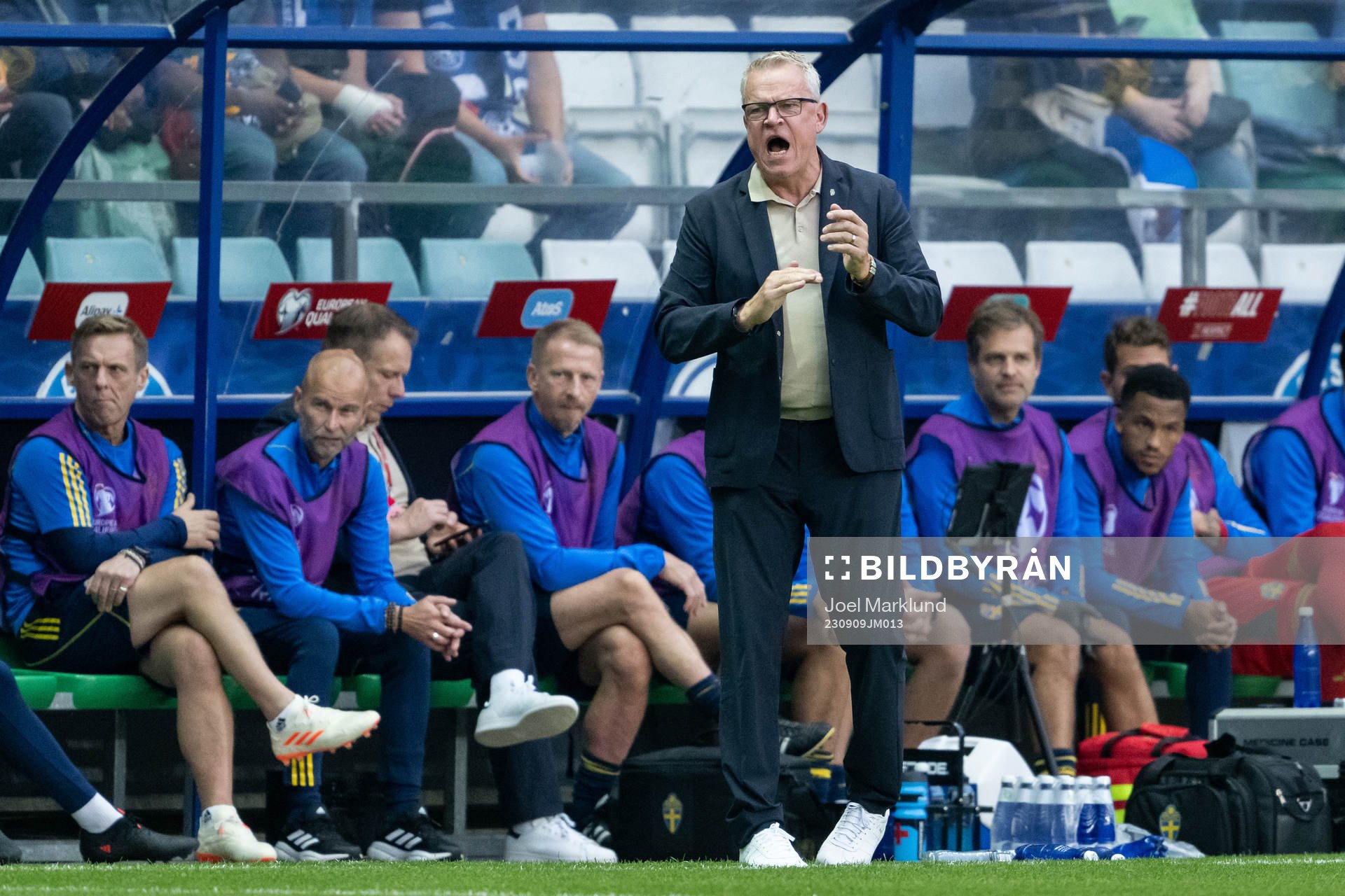 head coach Janne Andersson of Sweden
