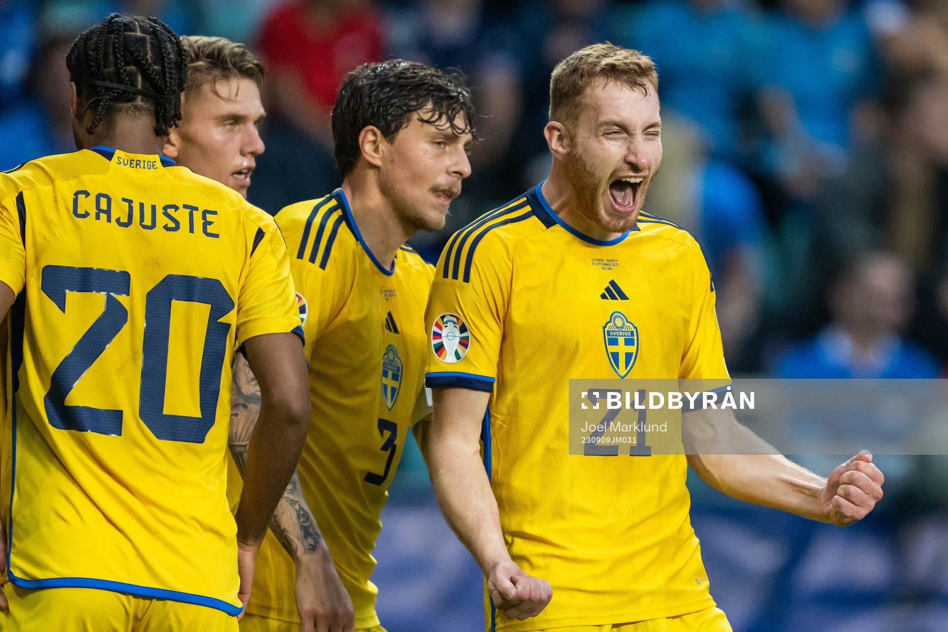 Dejan Kulusevski of Sweden celebrates