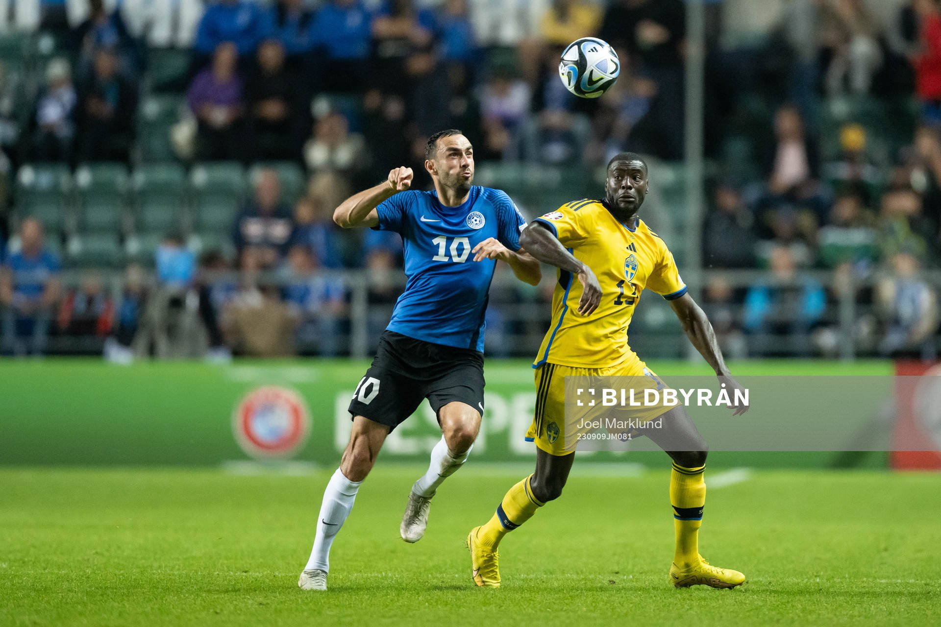 Sergei Zenjov of Estonia and Ken Sema of Sweden