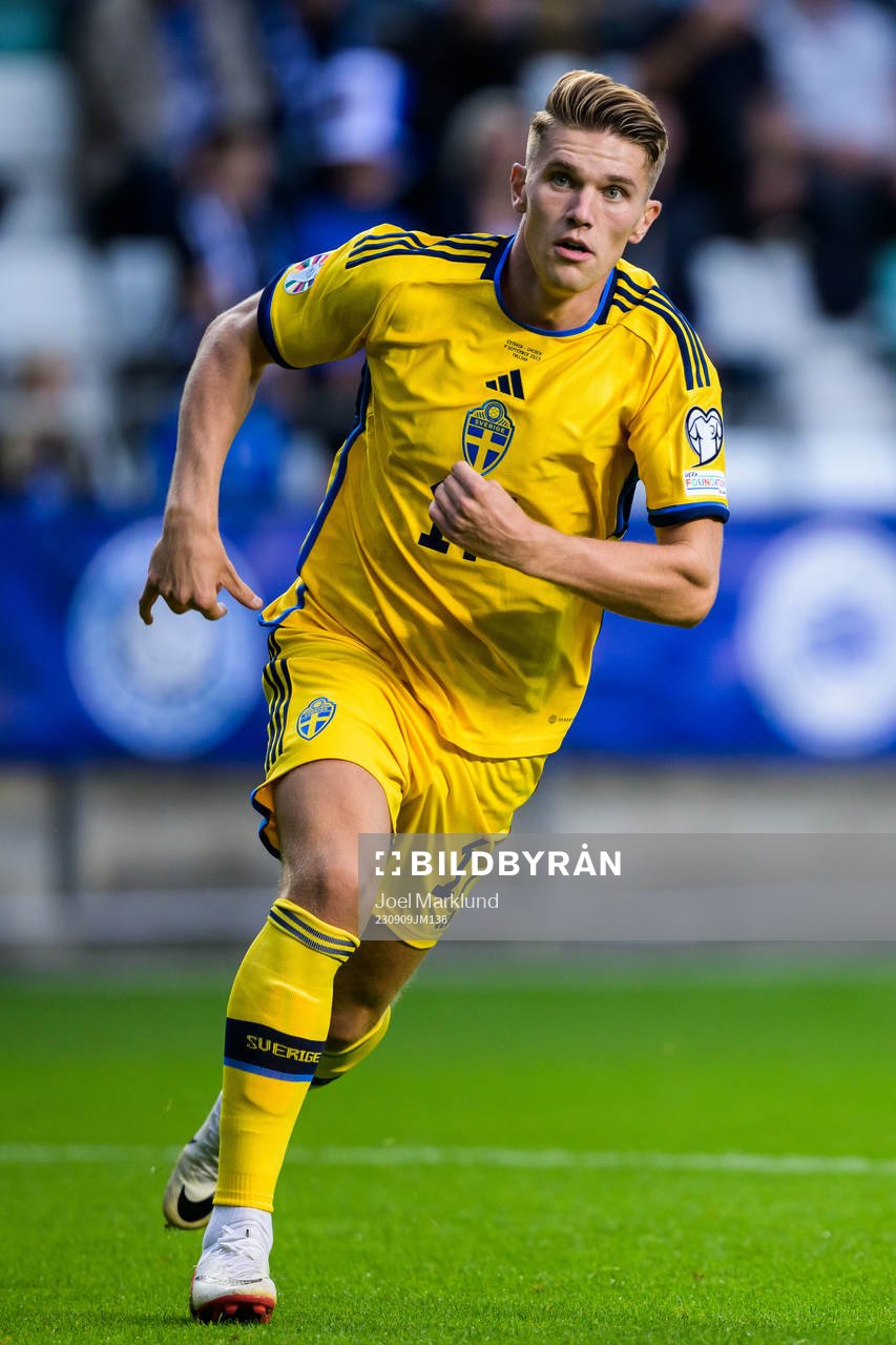 Viktor Gyökeres of Sweden