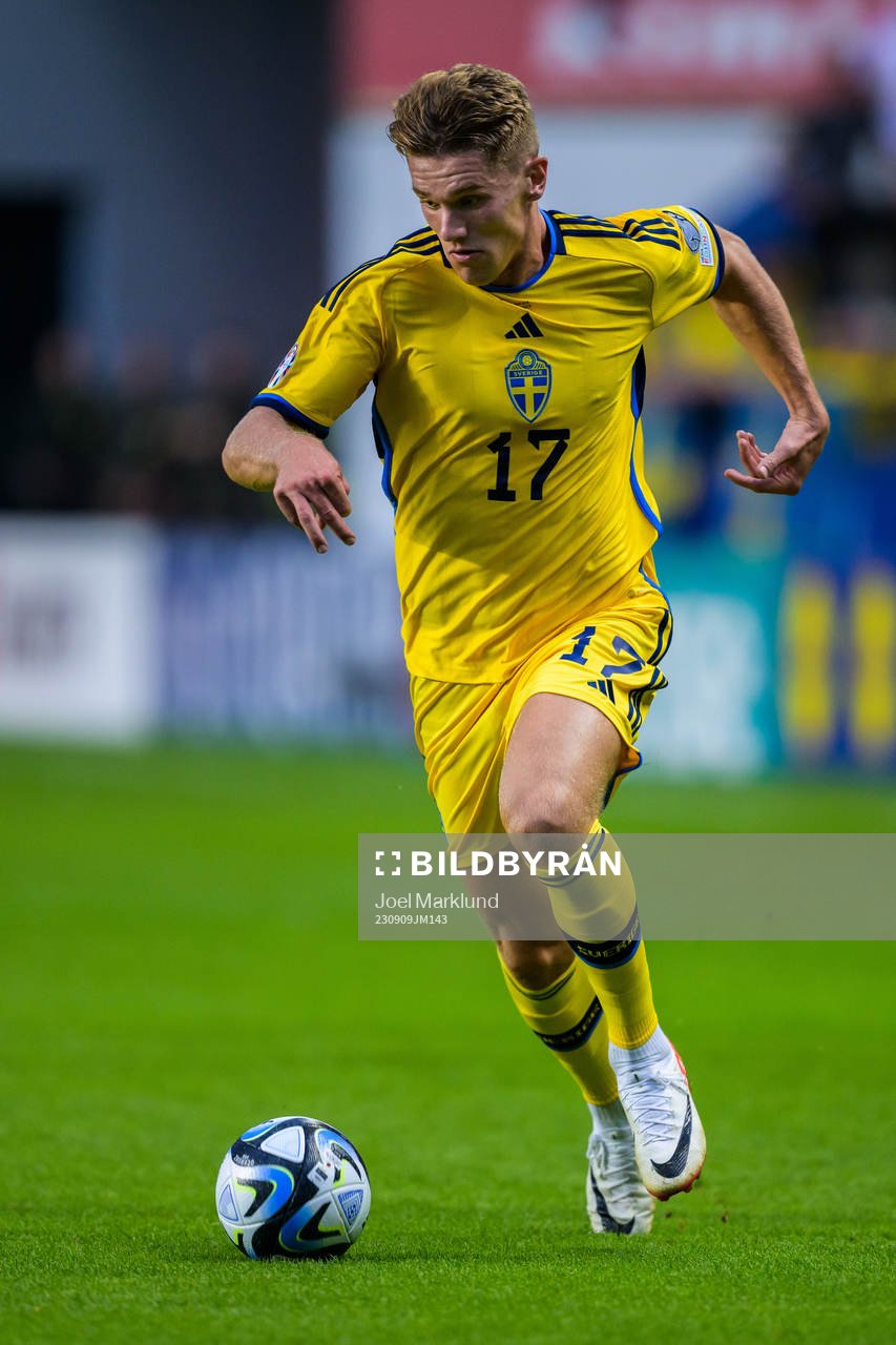 Viktor Gyökeres of Sweden