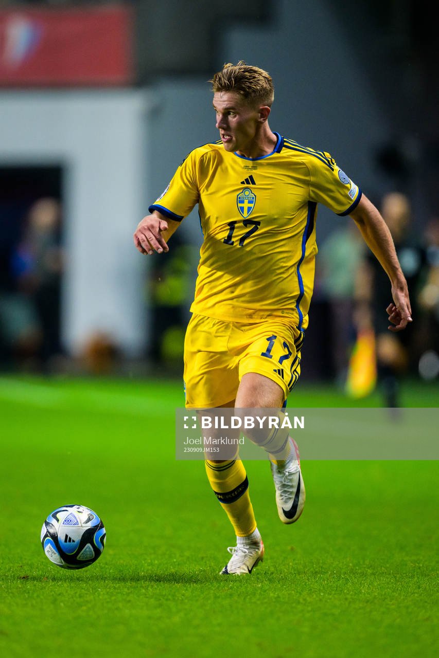Viktor Gyökeres of Sweden