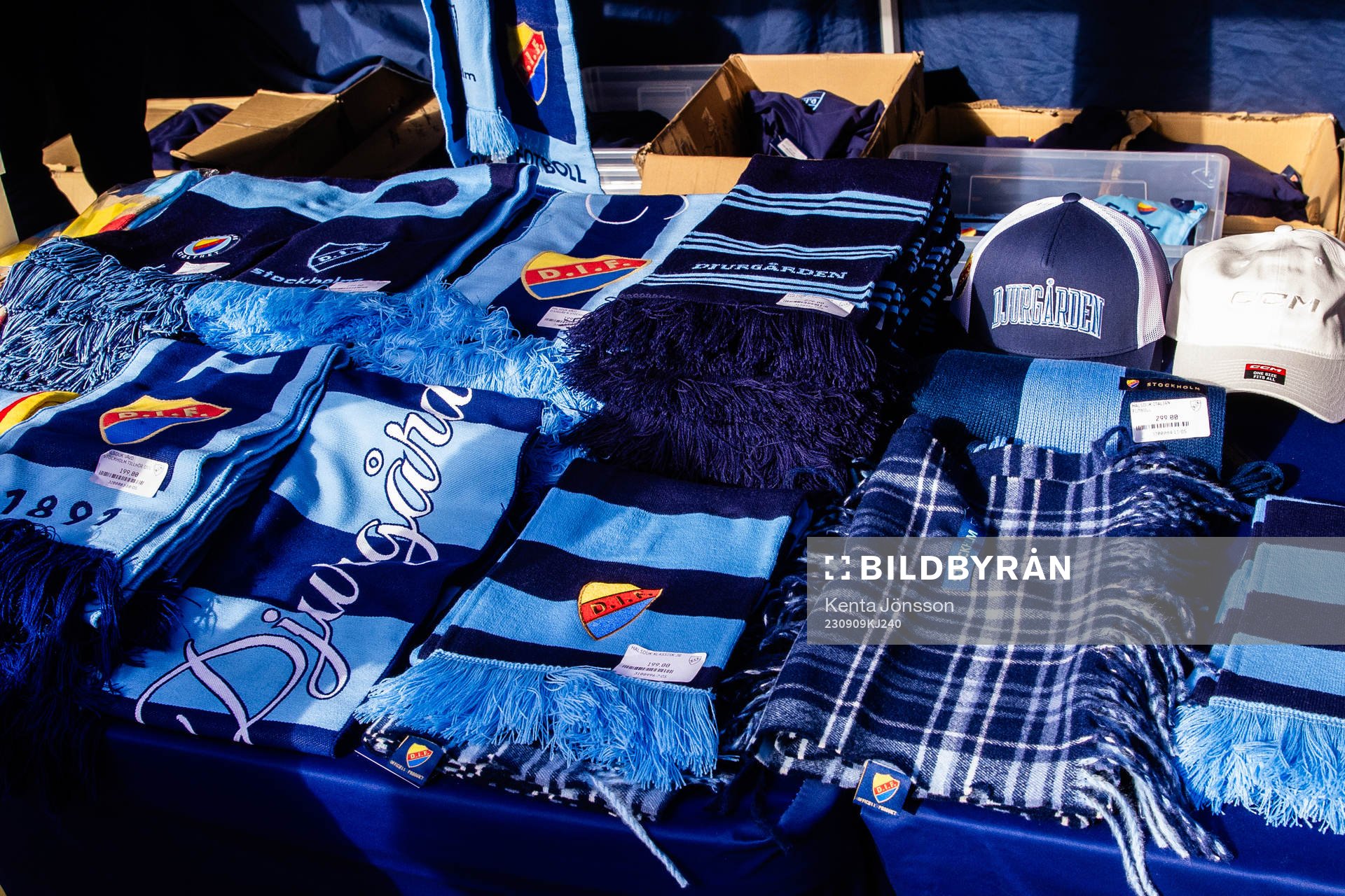 Supporterartiklar i souvenirbutiken