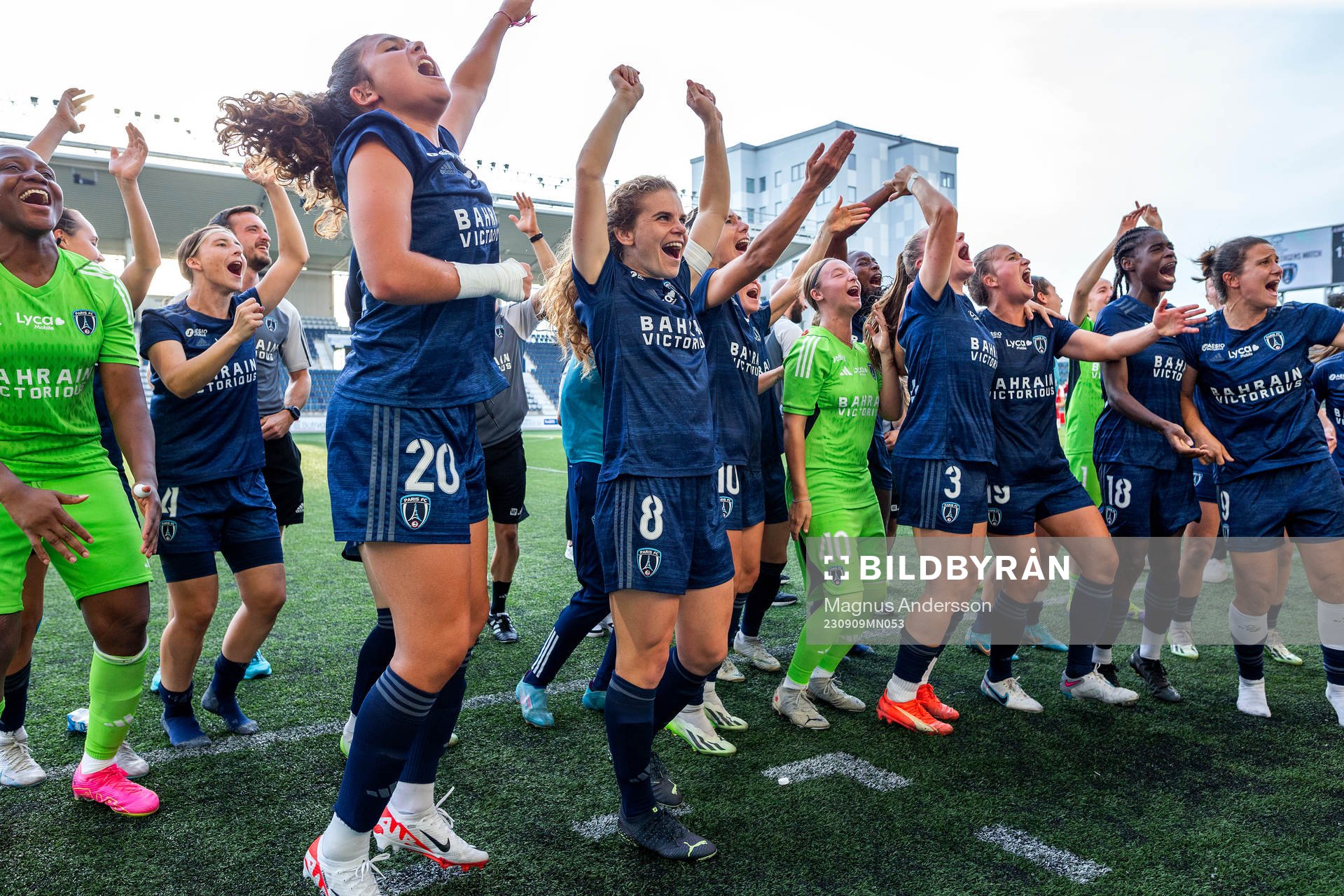 Louna Ribadeira and Daphne Corboz of Paris FC celebrate