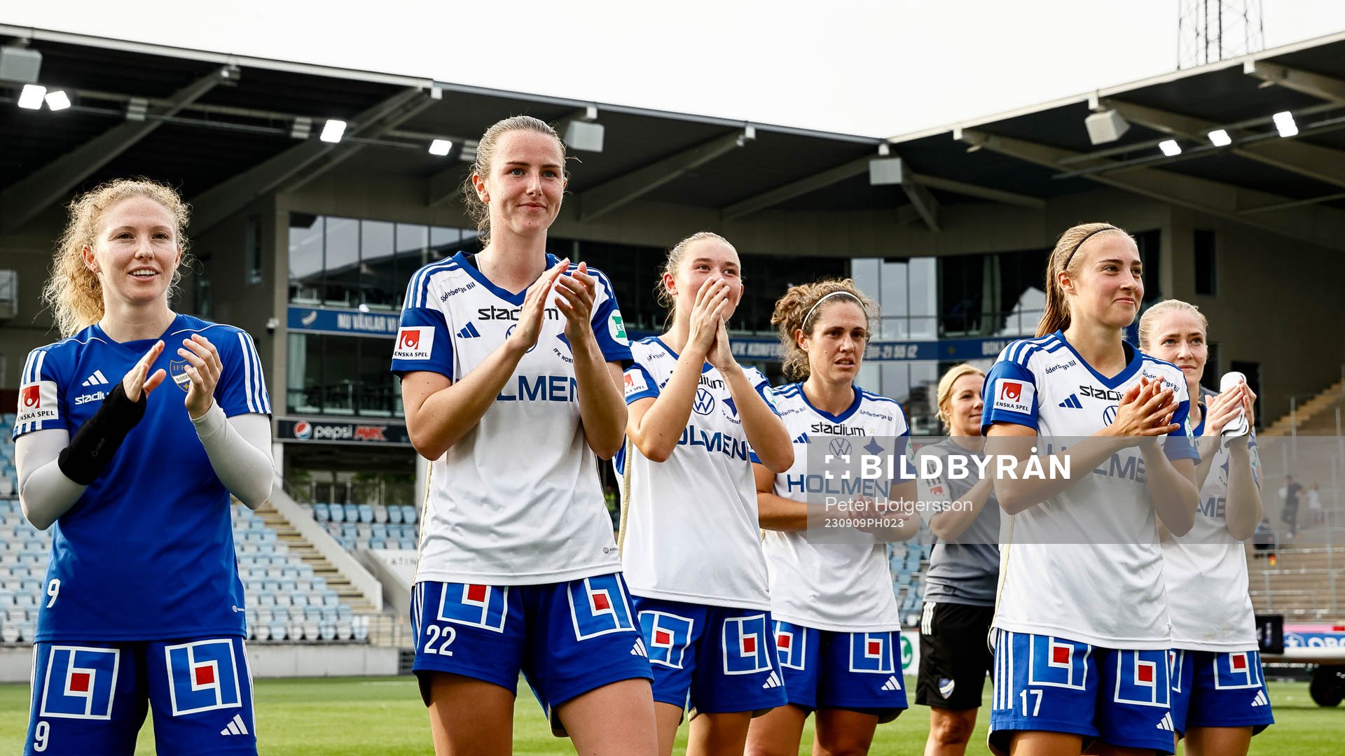 IFK Norrköpings spelare med Nicole Robertson, Chelsie
