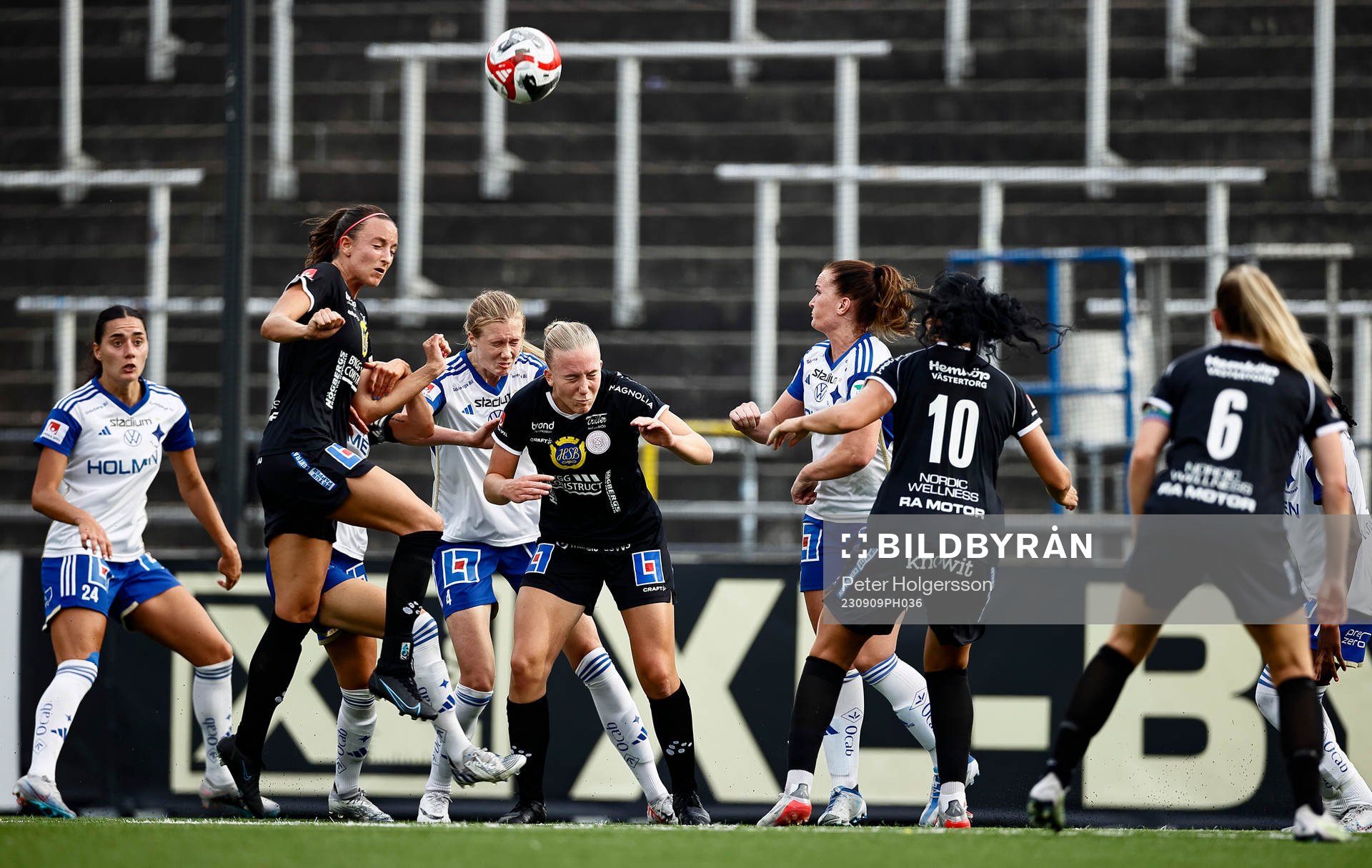 IK Uppsalas Taryn Ries nappar