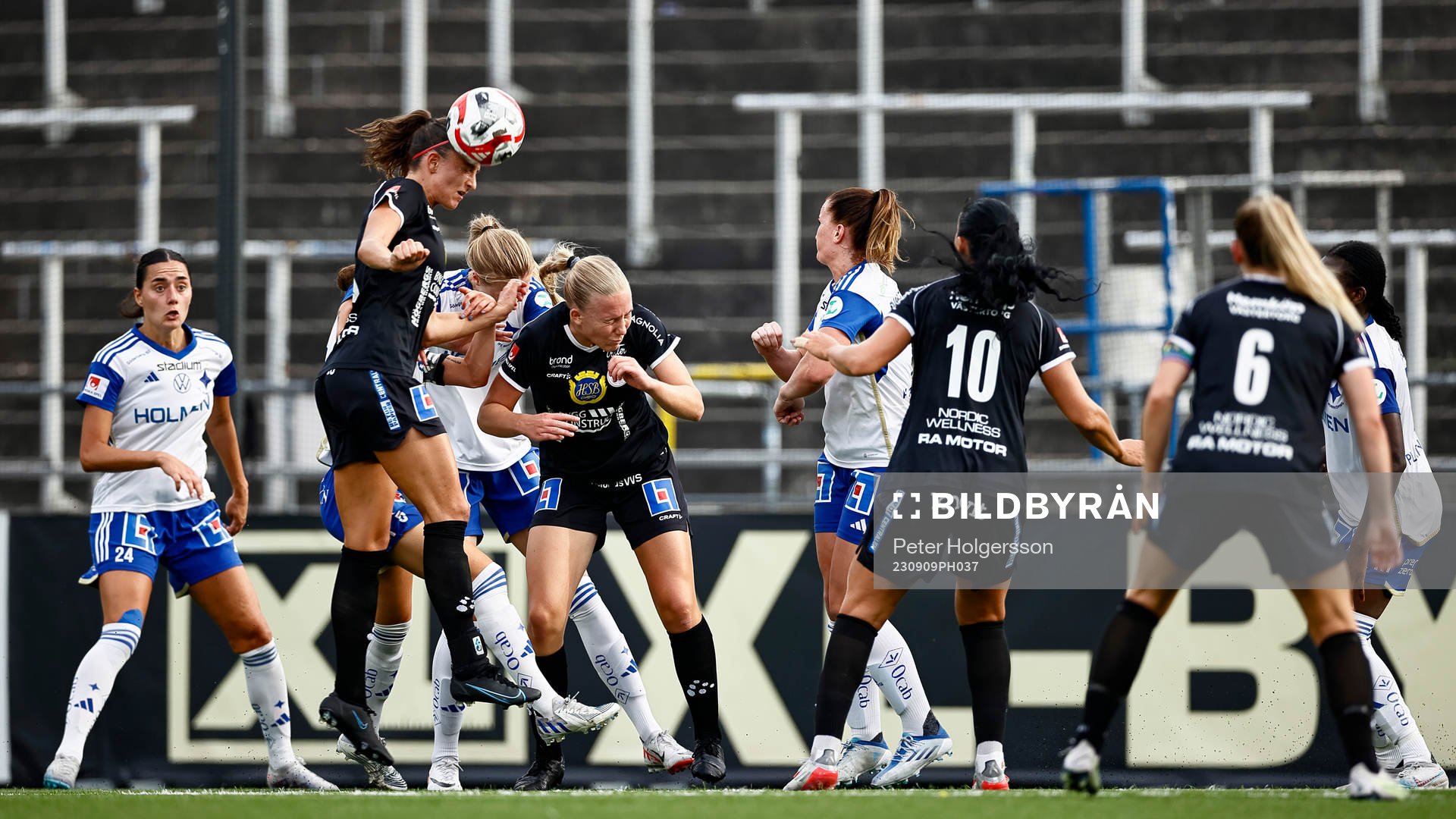 IK Uppsalas Taryn Ries nappar
