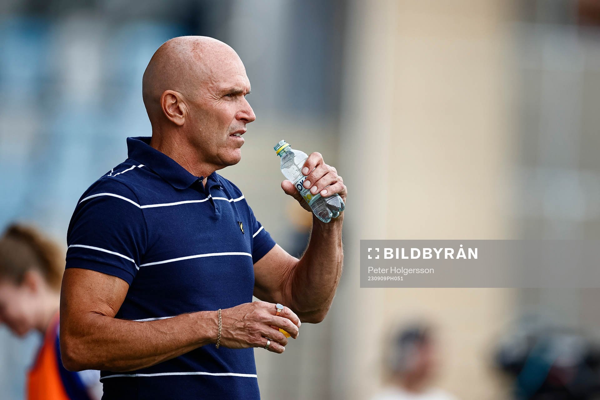 IFK Norrköpings tränare Tor-Arne Fredheim under fotbollsmatchen i Damallsvenskan mellan IFK Norrköping och IK Uppsala den 9 september 2023 i Norrköping.