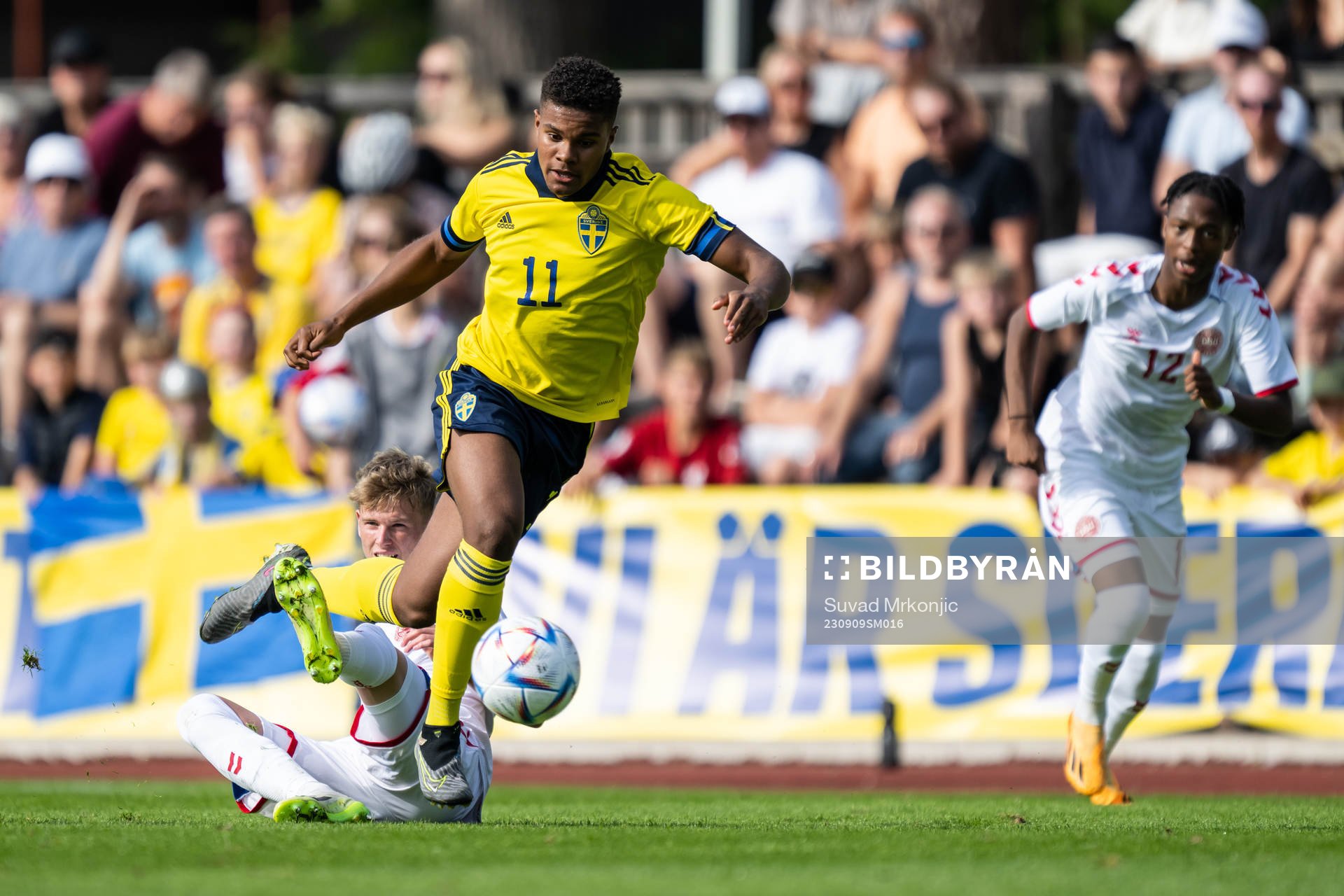 Santino Samuyiwa of Sweden