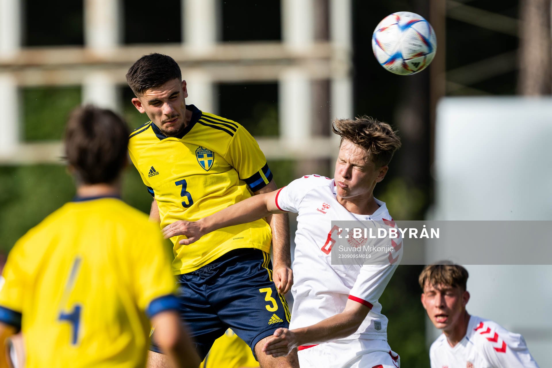 Albin Gashi of Sweden and Nikolaj Juul of Denmark