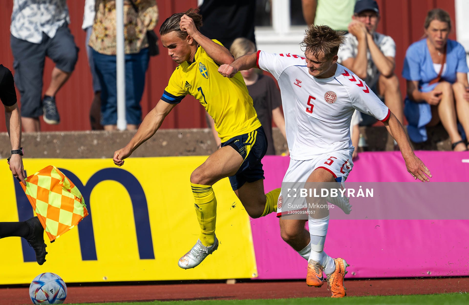 Simon Sjöholm of Sweden and Lukas Wessel of Denmark
