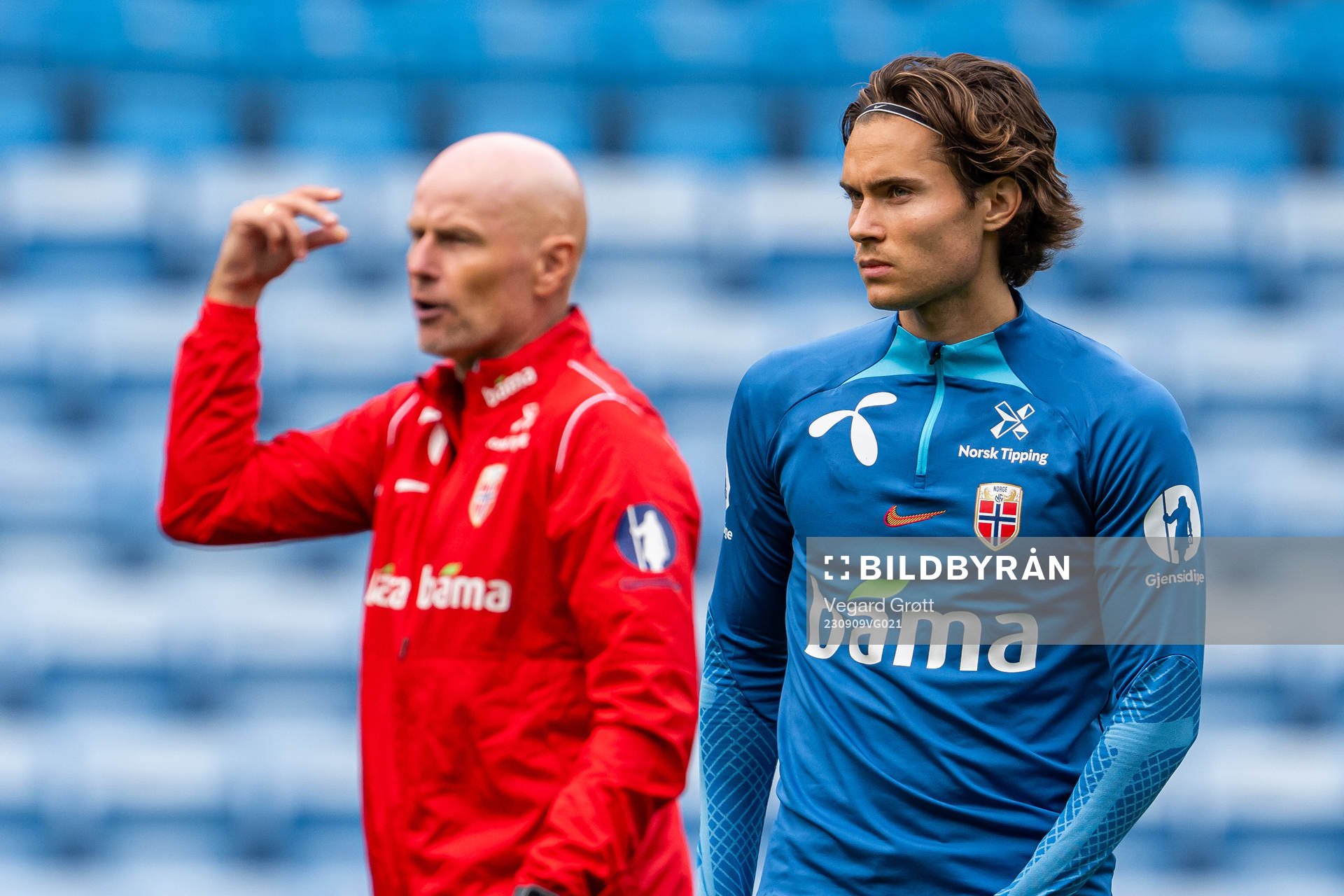 Head coach Ståle Solbakken and Markus Solbakken of the
