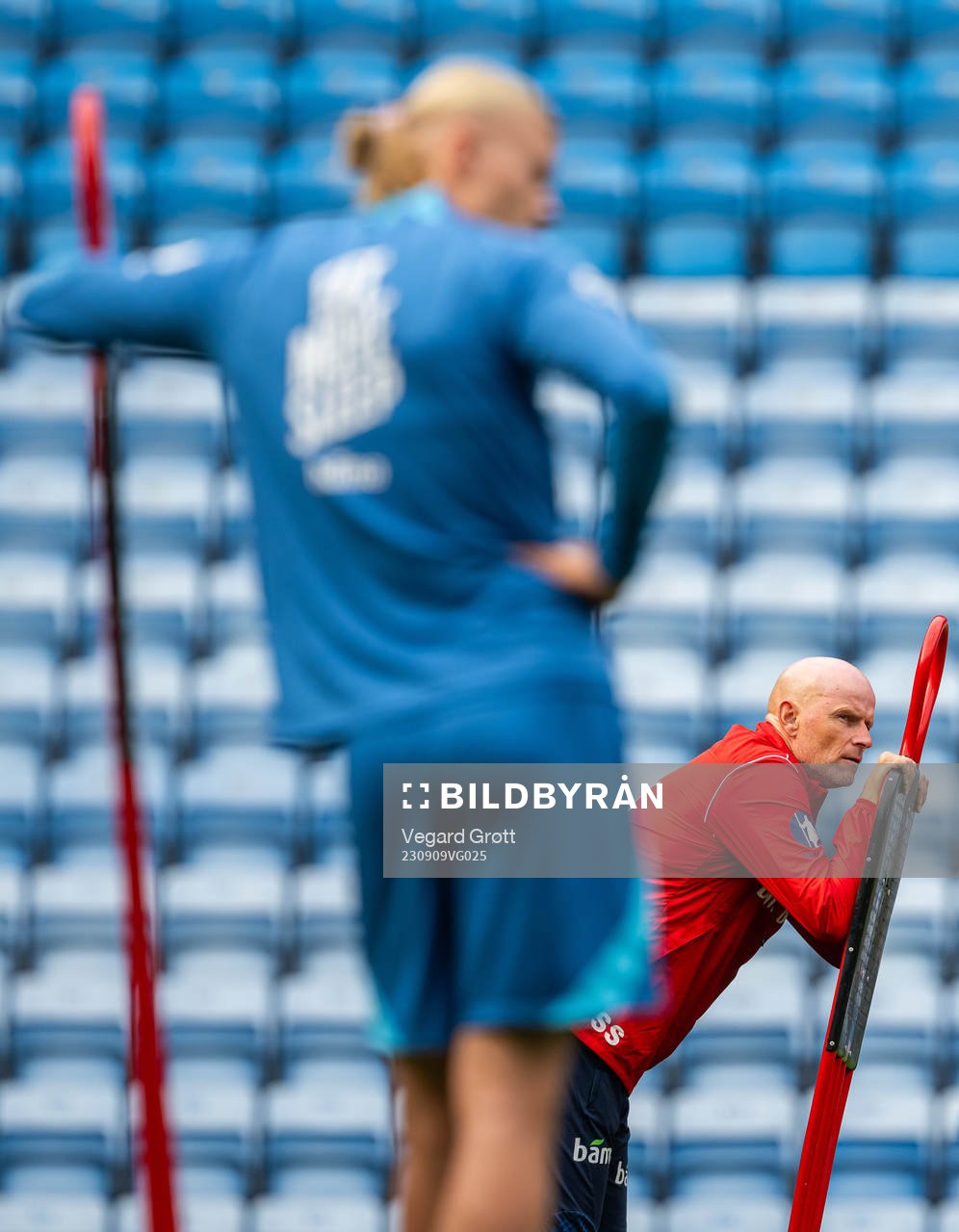 Erling Braut Haaland and Ståle Solbakken, head coach of