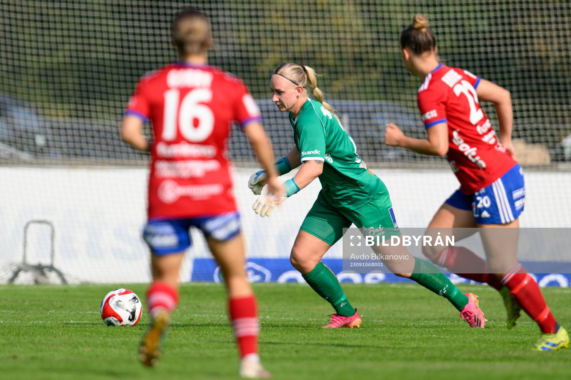 Växjö DFFs målvakt Louise Högrell Ledbetter