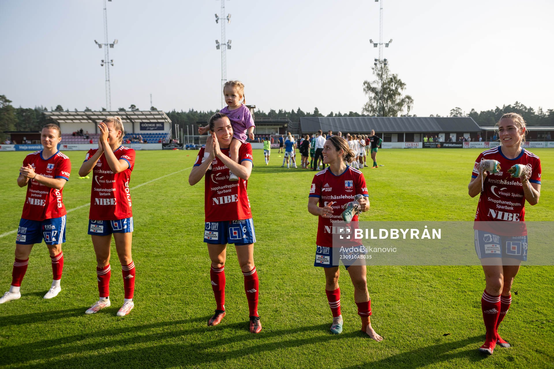 Vittsjös Clara Markstedt jublar