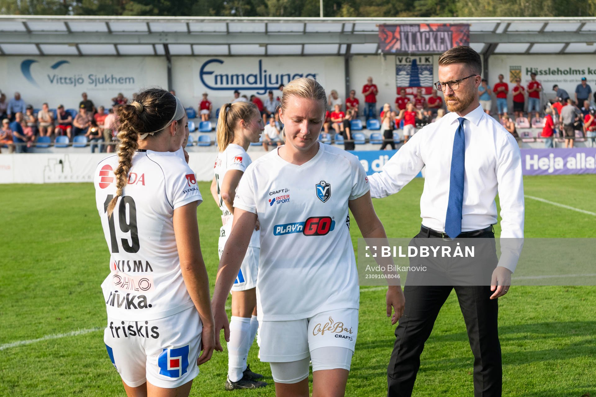 Växjö DFFs huvudtränare Olof Unogård, Larkin Russel 0ch