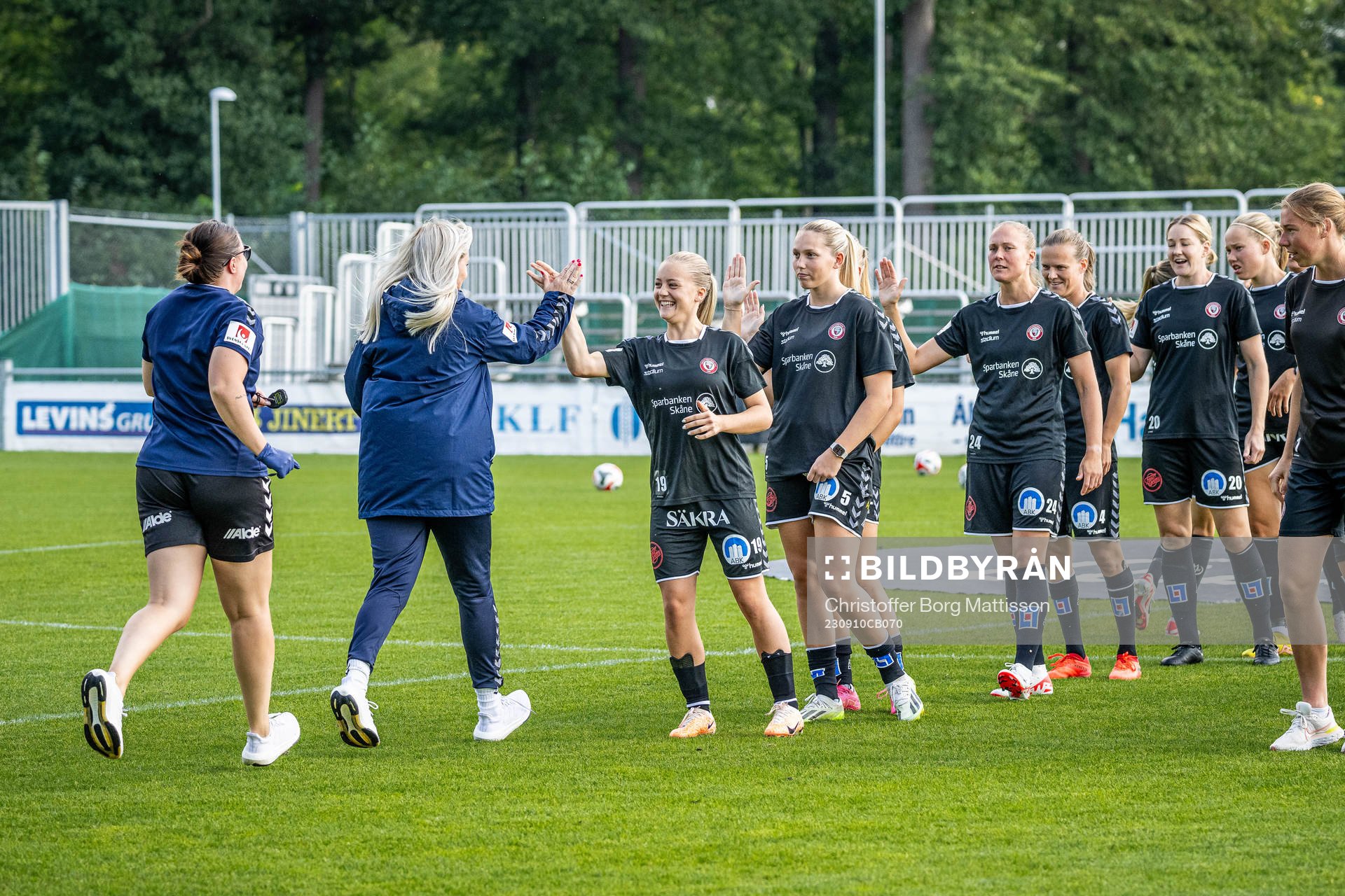 Kristianstads tränare Elisabet Gunnarsdottir gör high