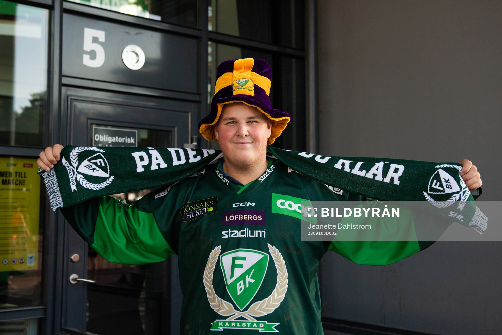 Supporters of Färjestad ahead the CHL game between