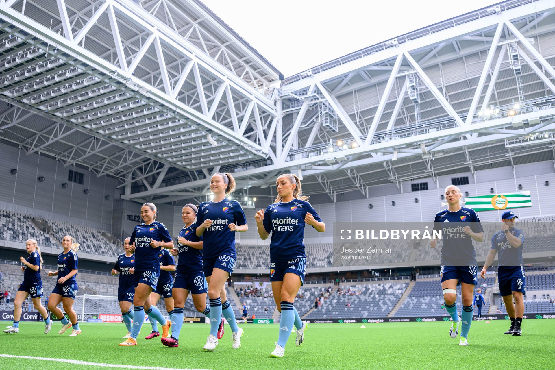 Djurgårdens spelare värmer upp