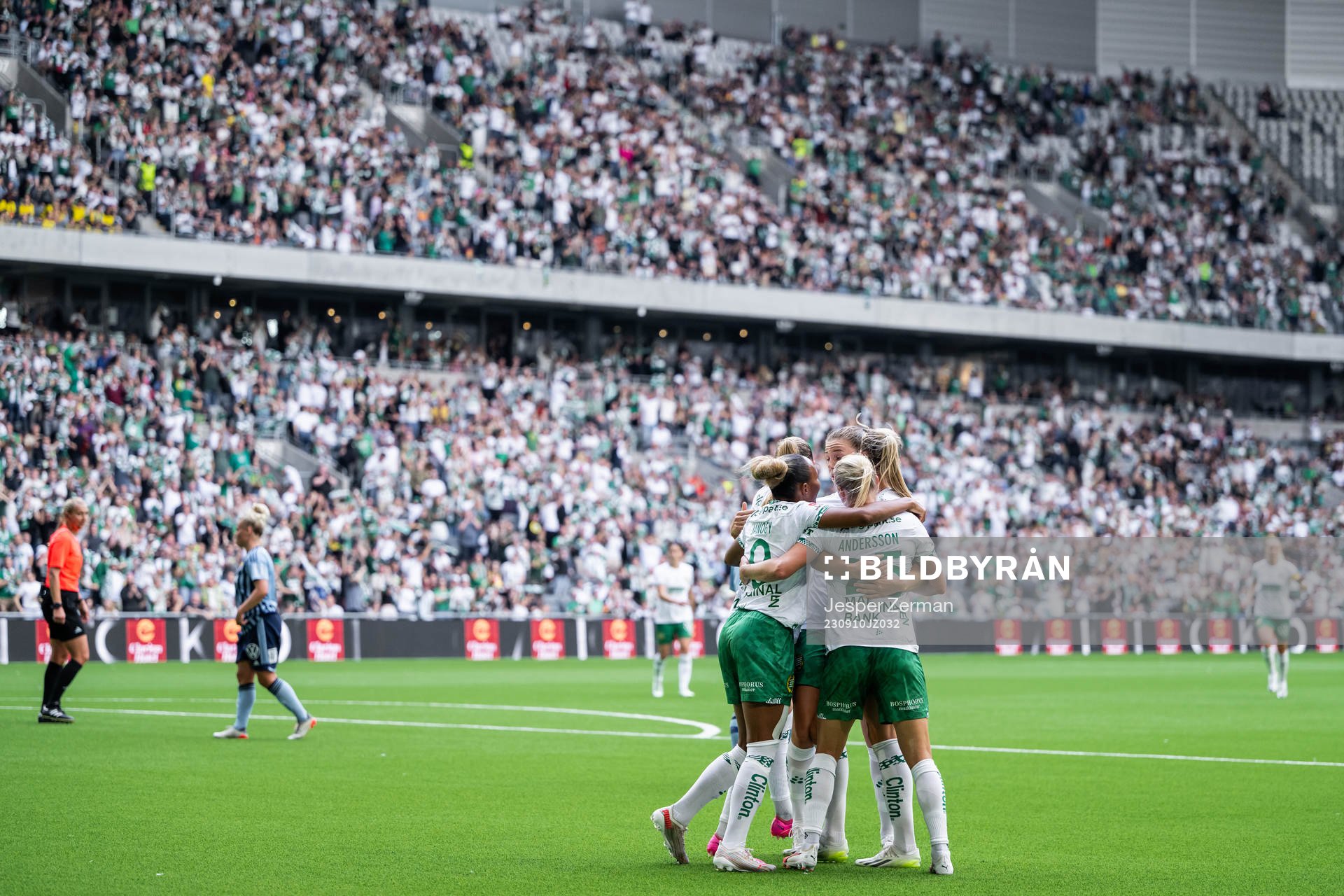 Hammarbys spelare jublar