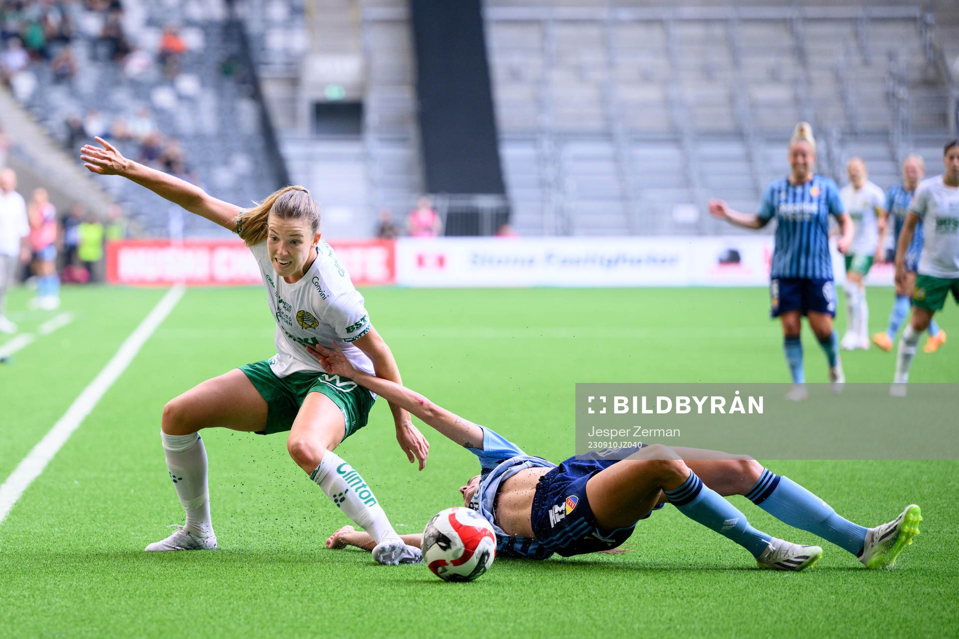 Hammarbys Emma Westin och Djurgårdens Beata Kollmats