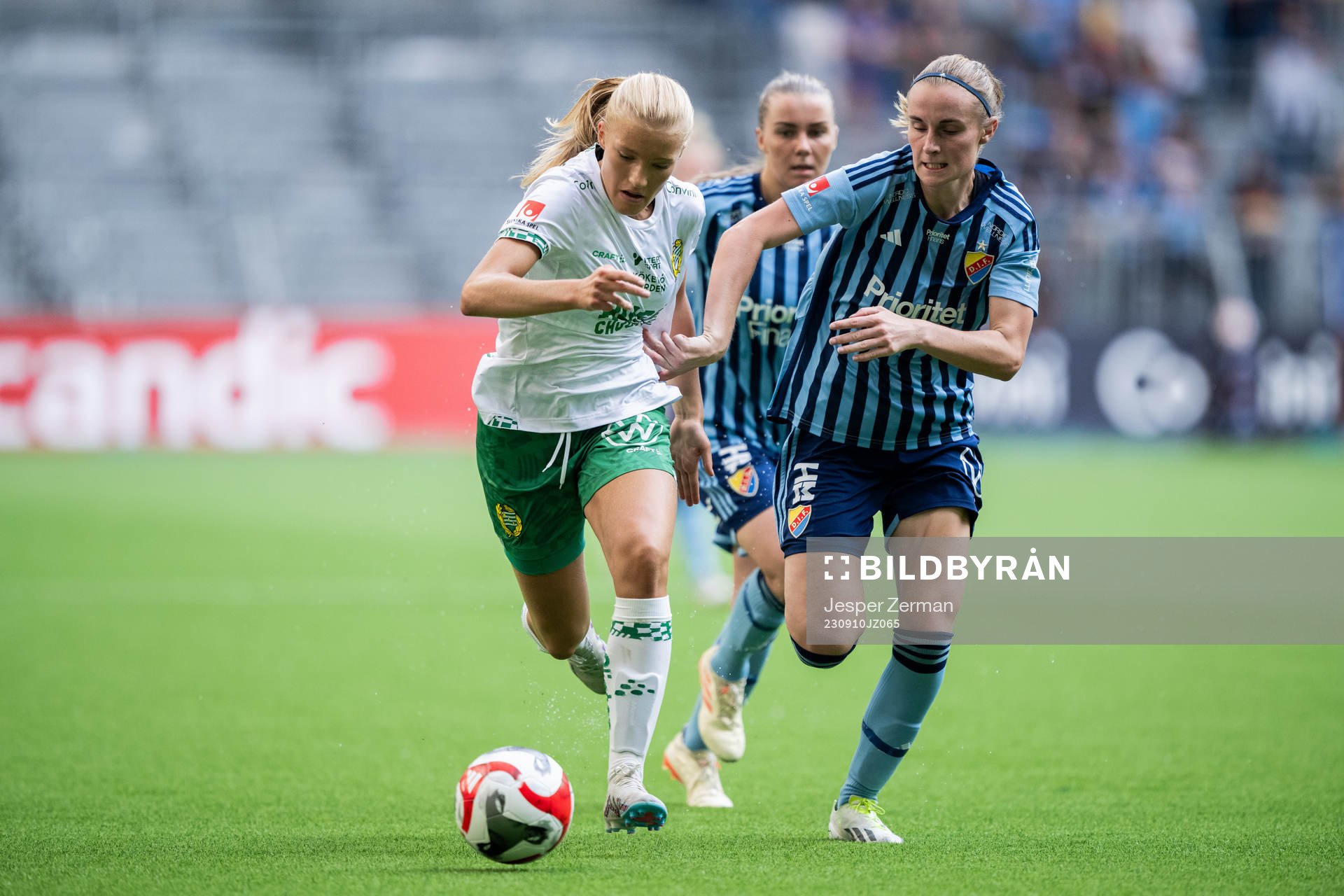 Hammarbys Smilla Holmberg och Djurgårdens Kamilla