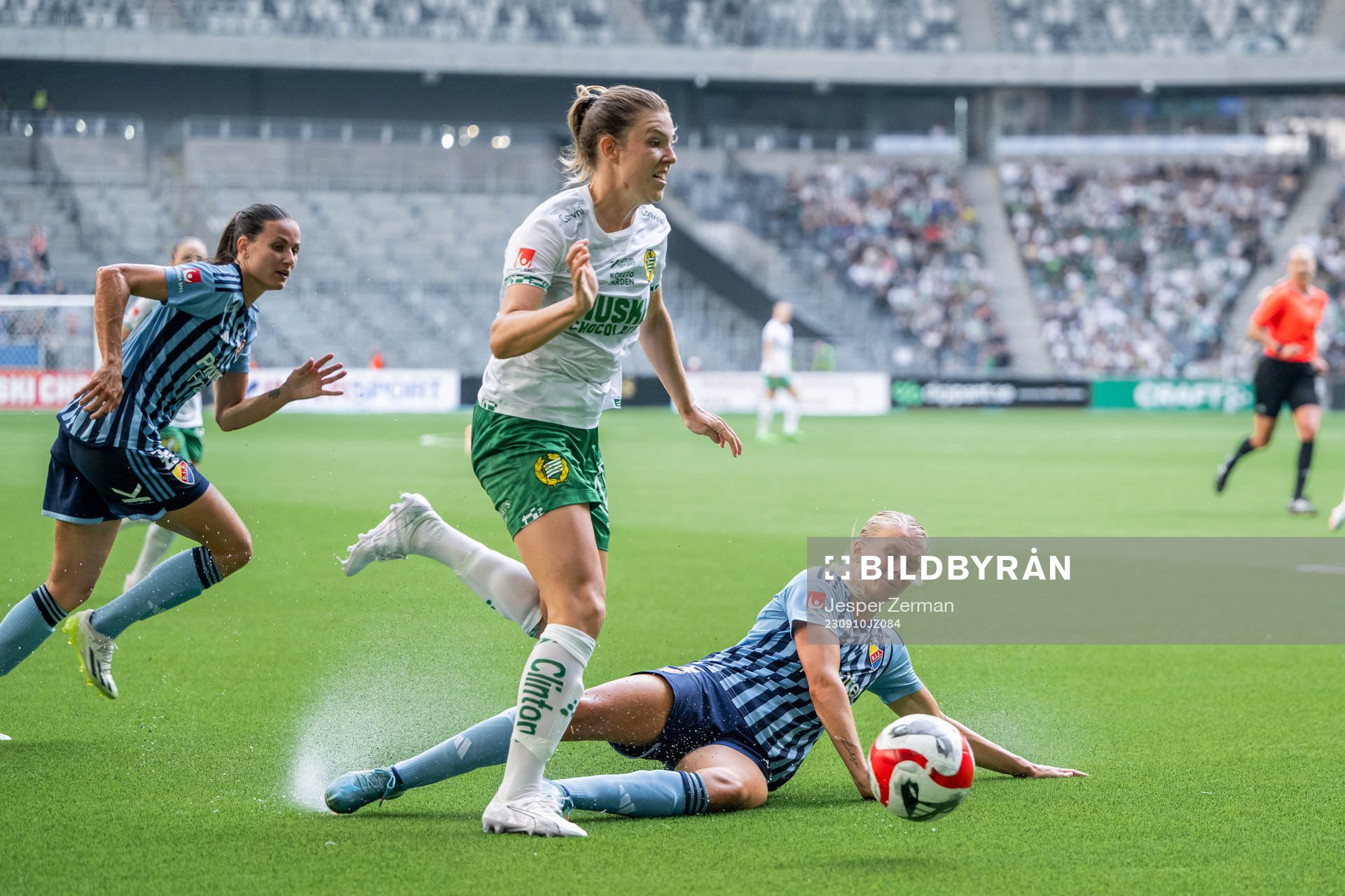 Hammarbys Emma Westin och Djurgårdens Nellie Lilja
