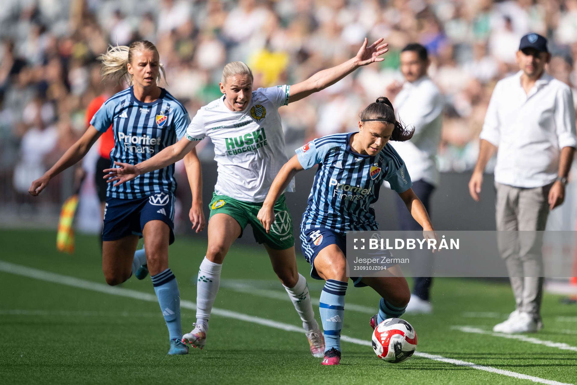 Hammarbys Jonna Andersson och Djurgårdens Alexsandra