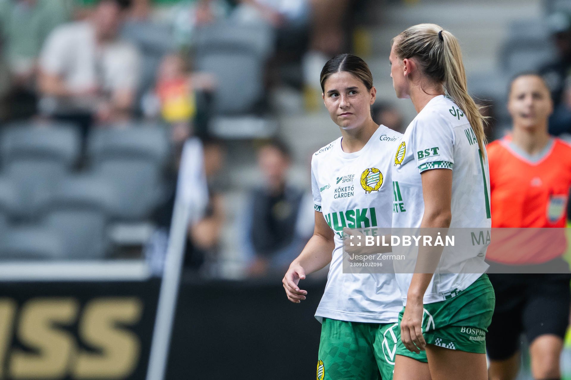 Hammarbys Kyra Cooney-Cross och Ellen Wangerheim