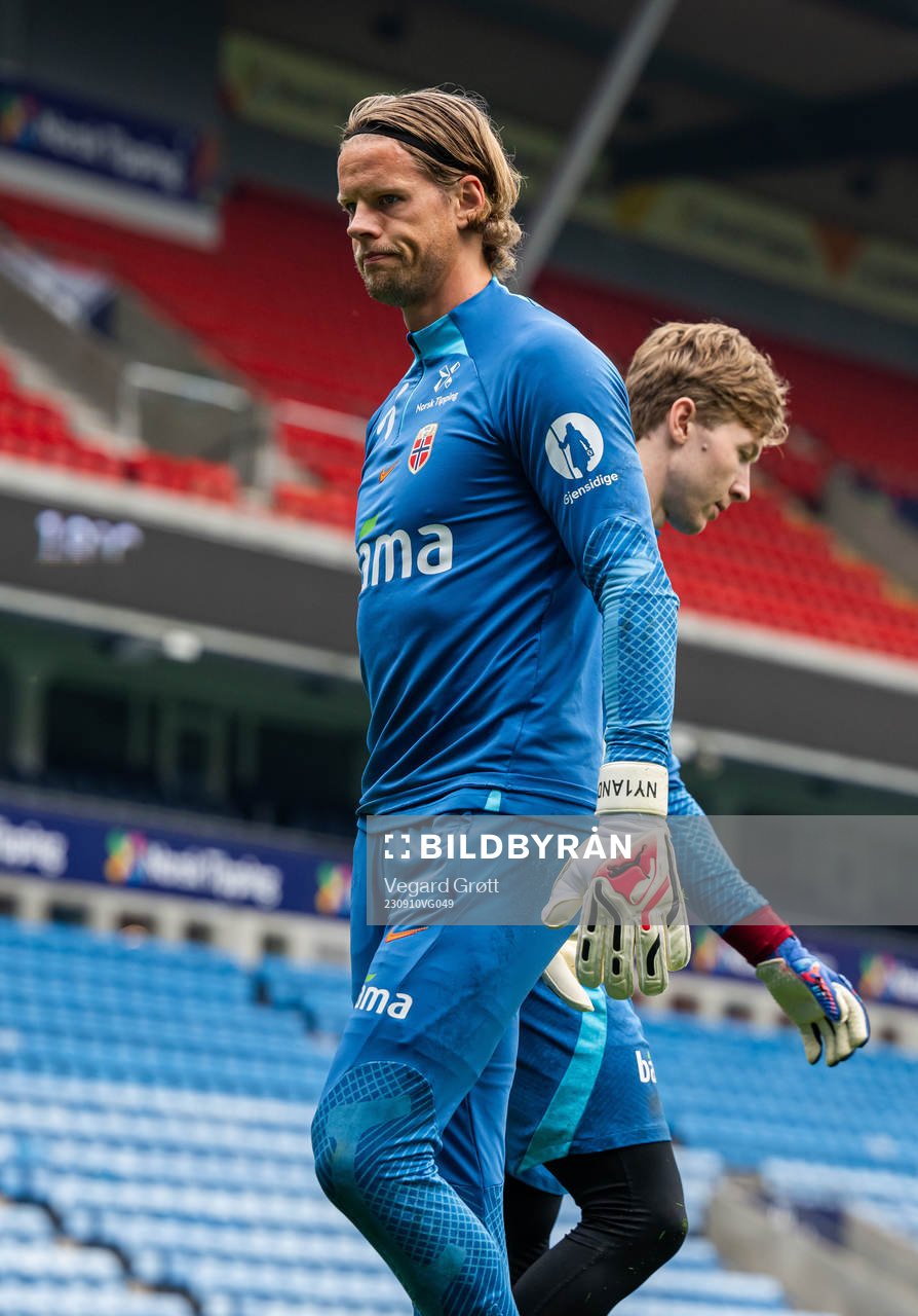 Goalkeeper Ørjan Håskjold Nyland and goalkeeper Mathias