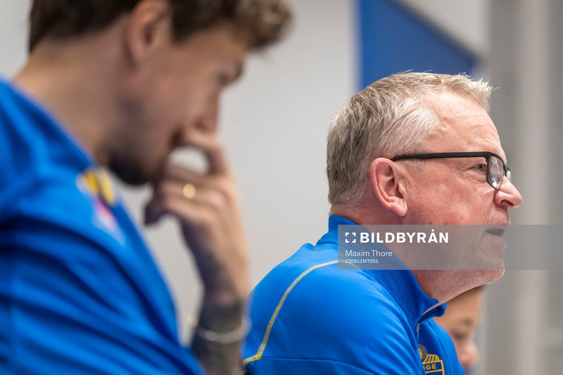 Victor Nilsson Lindelöf and head coach Janne Andersson of